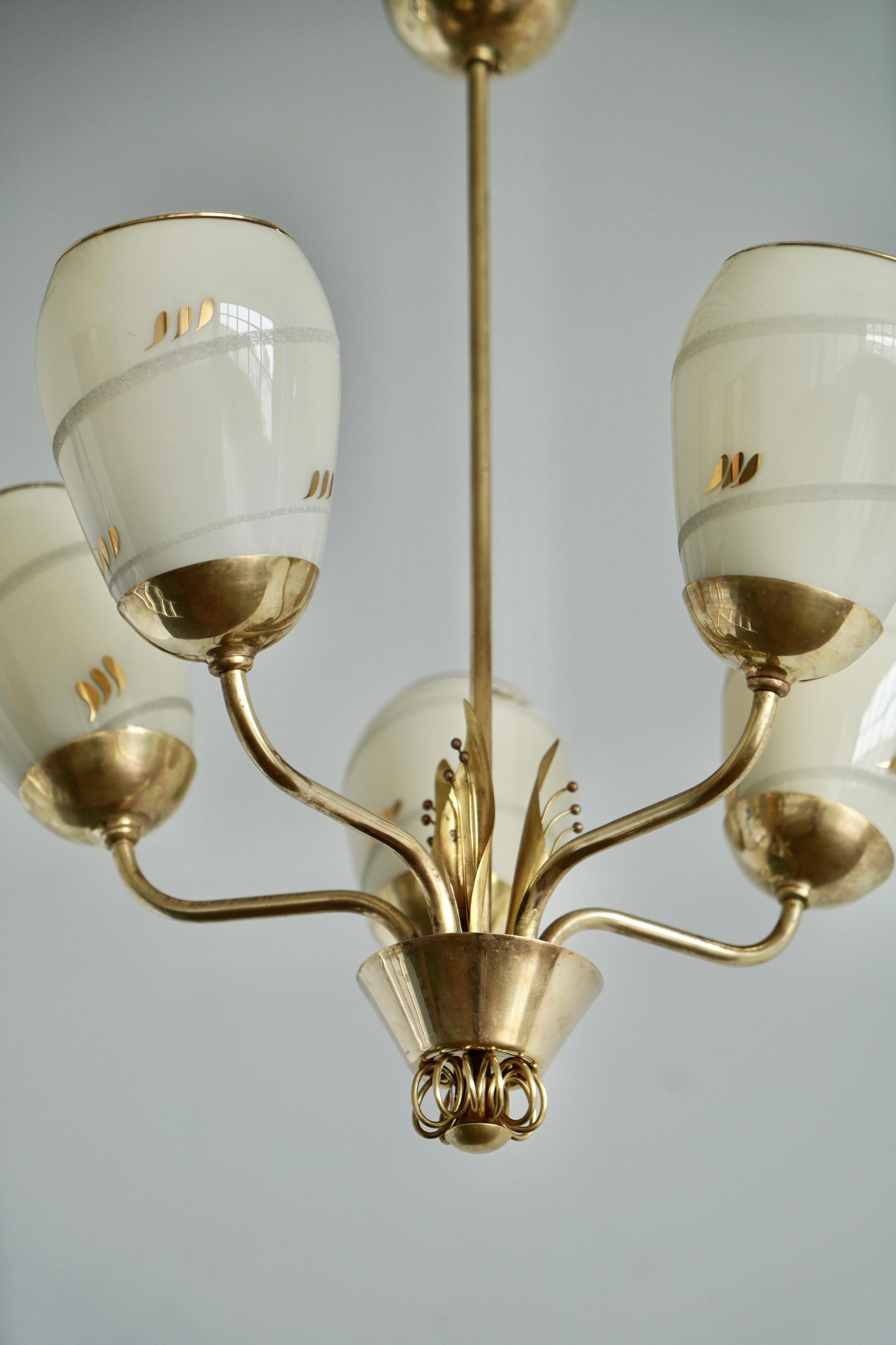 Finnish A chandelier design attributed to Paavo Tynell, Produced by Idman Oy For Sale