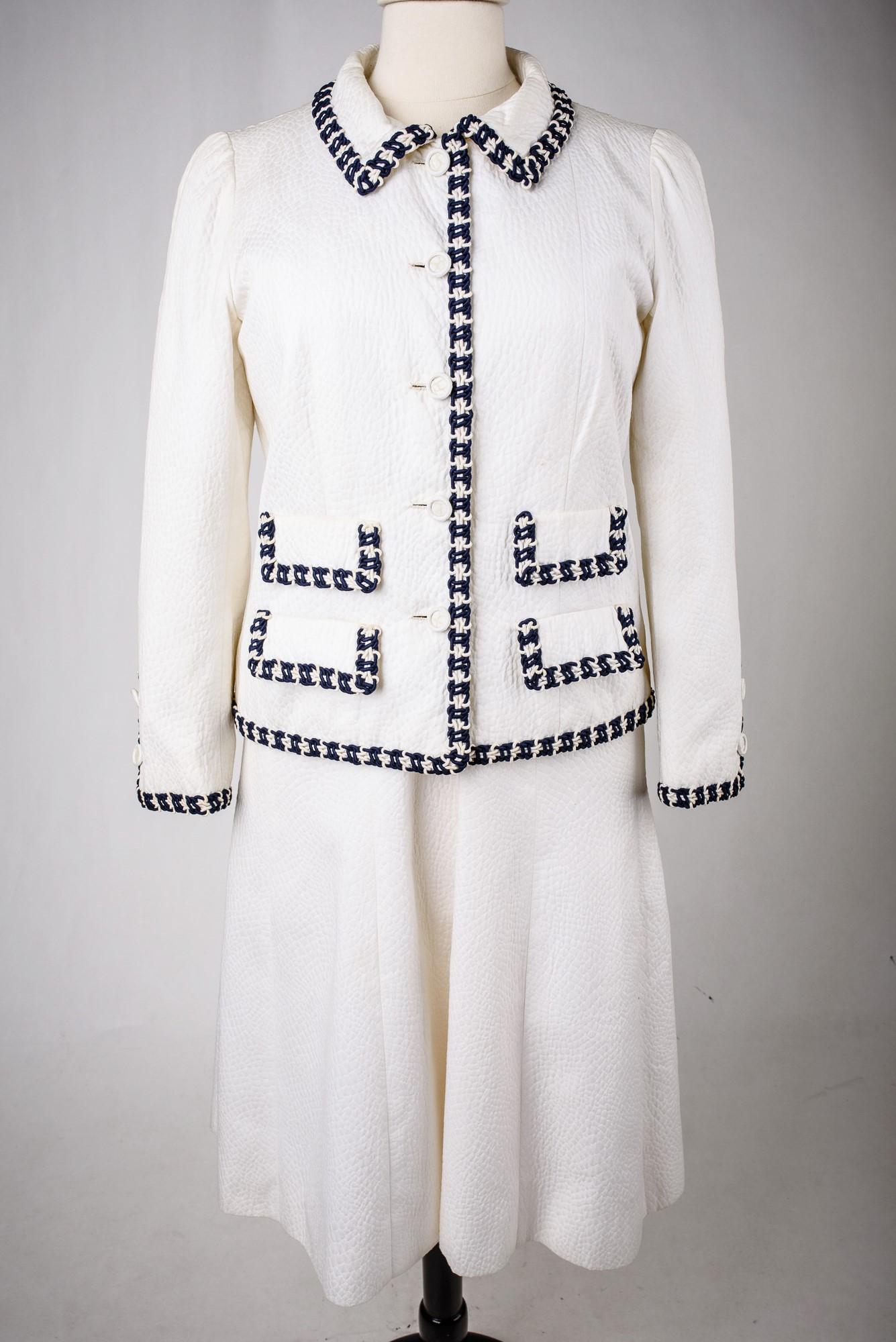 Women's A Chanel Couture white cotton Set numbered 59989/59990 Circa 1970
