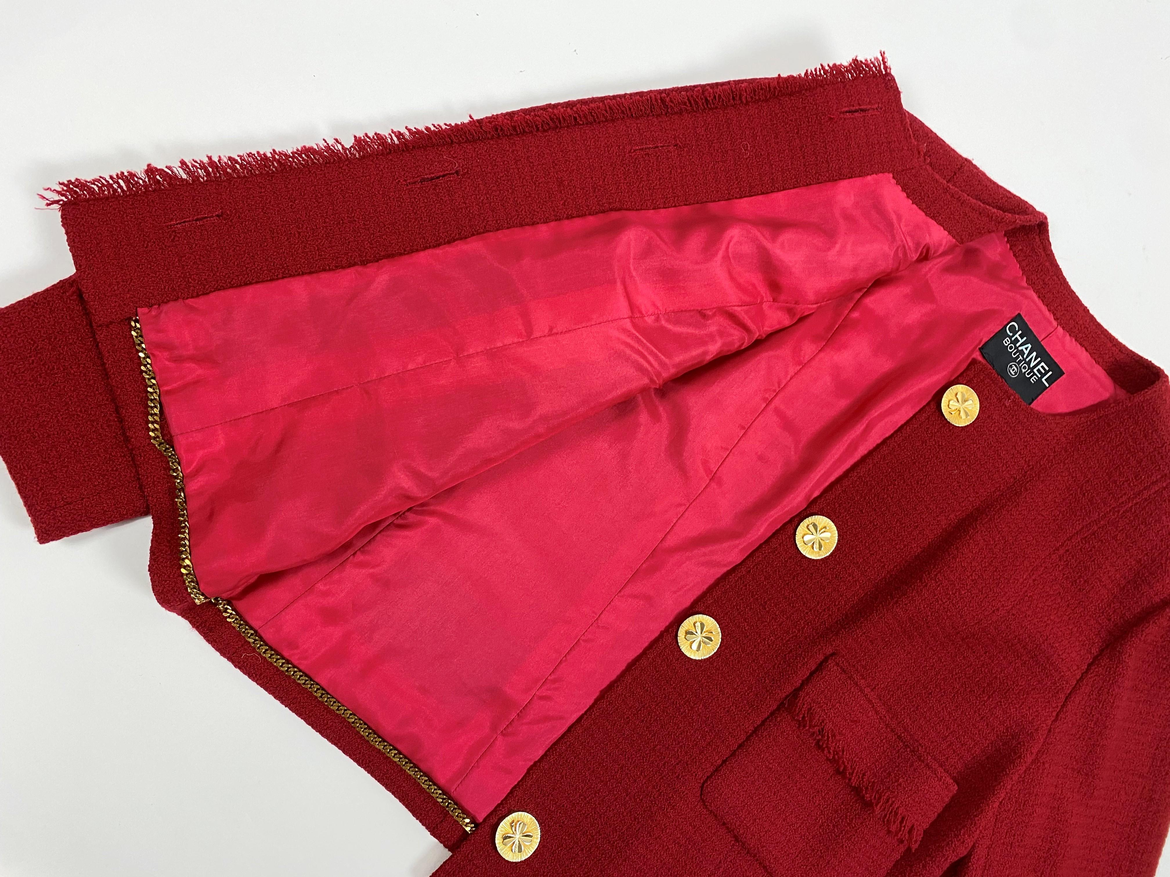 A Chanel - Karl Lagerfeld Veste en laine mohair rouge Circa 1995-2000 en vente 10