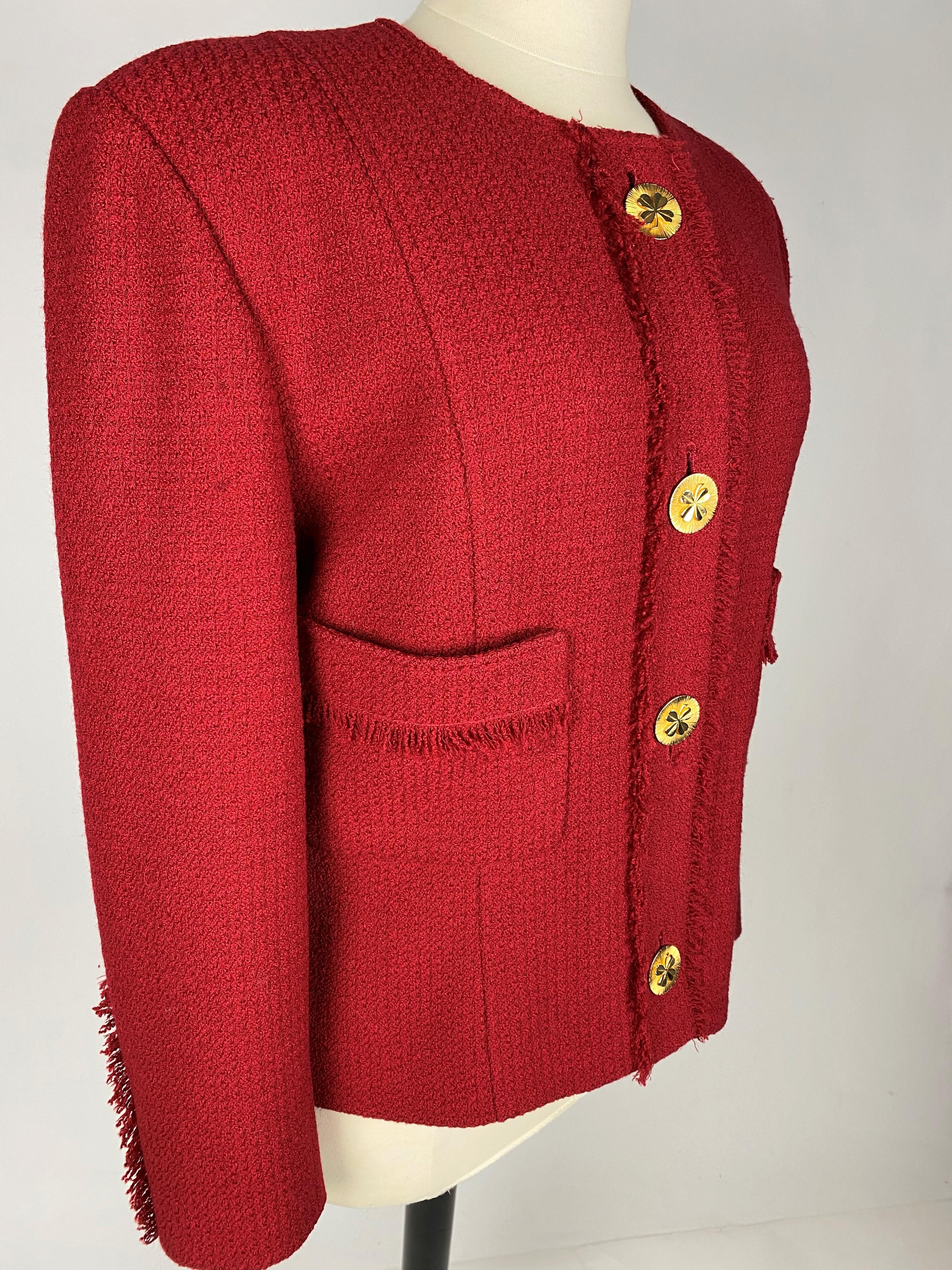 A Chanel - Karl Lagerfeld Veste en laine mohair rouge Circa 1995-2000 en vente 4