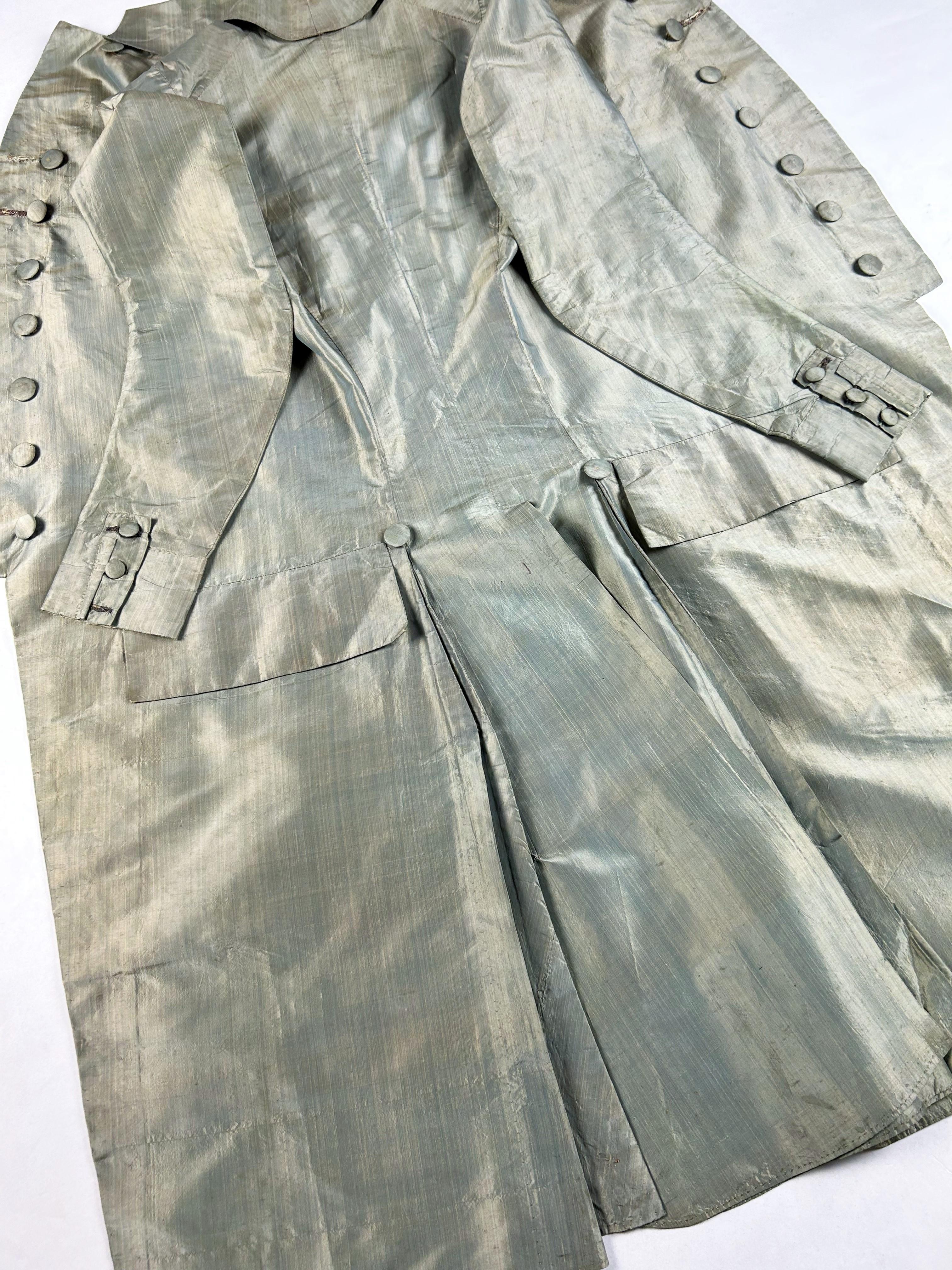 A changing taffeta summer habit and cotton waistcoat - England Circa 1785 9