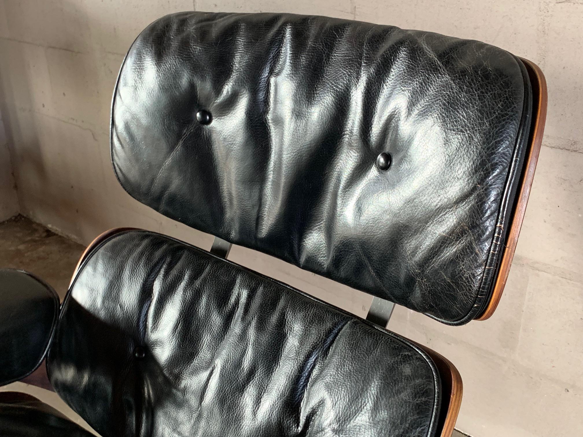 Mid-Century Modern Charles Eames Herman Miller Lounge Chair and Ottoman 1956