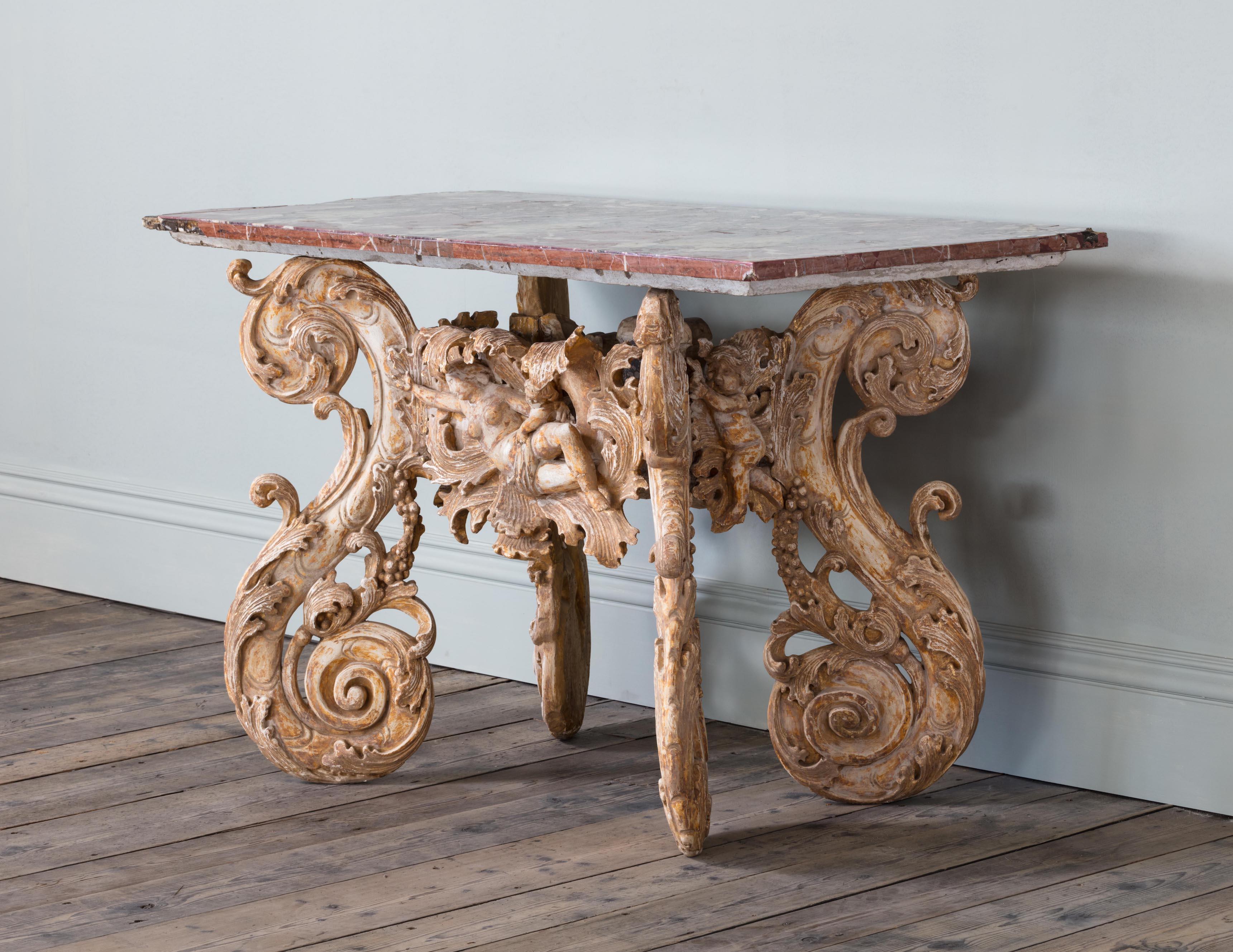 Charles II A I C C Charles, table console en bois doré et à plateau de marbre, c.1680 en vente