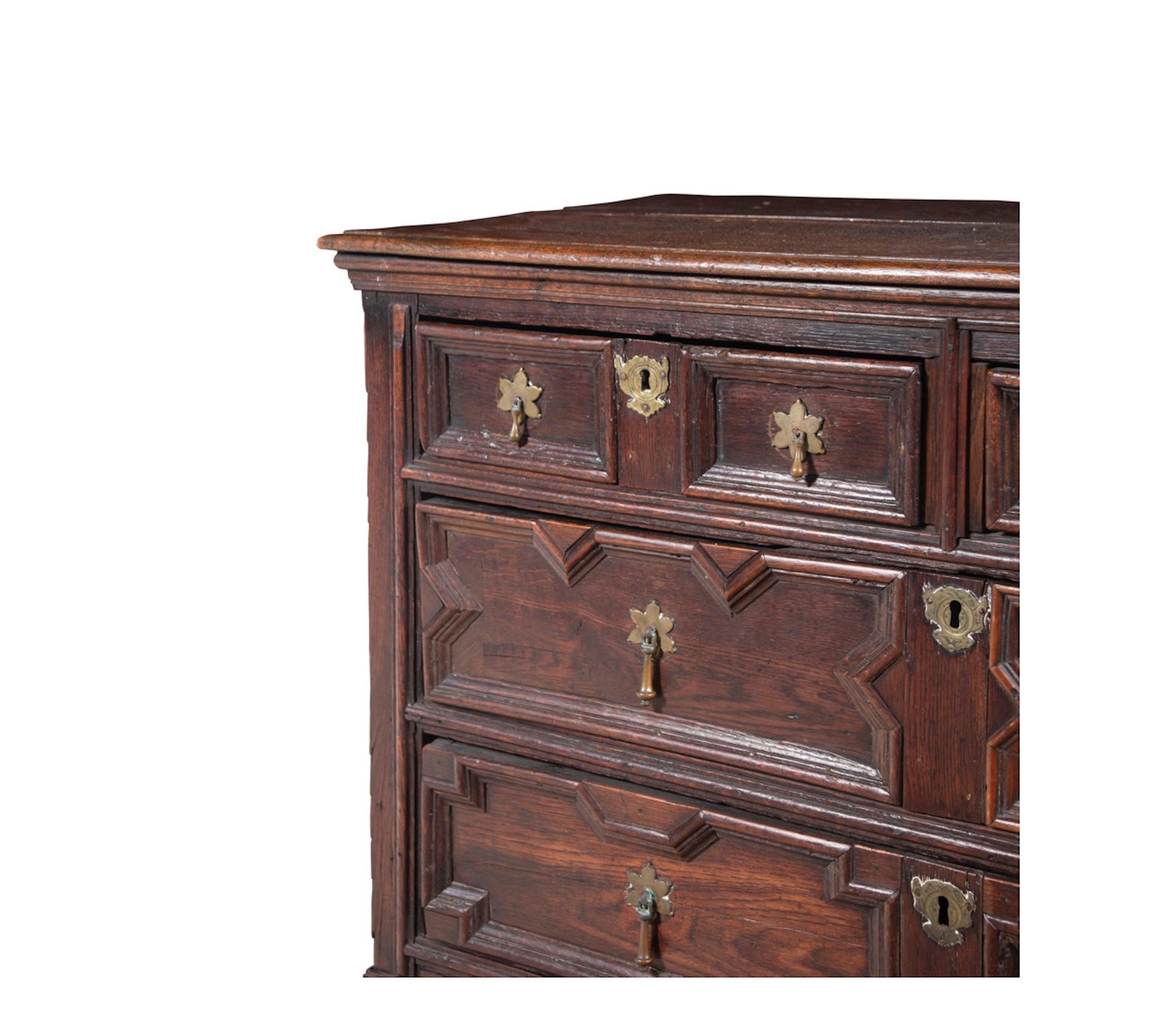 English A Charles II Oak Chest of Drawers Late 17th/Early 18th Century.  Great color For Sale
