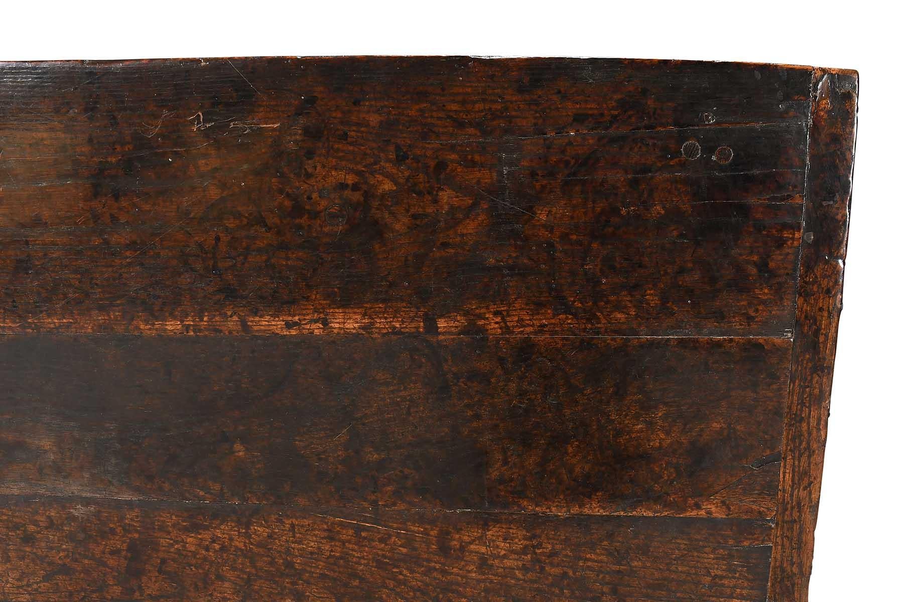 A Charles II Period Oak Side Table For Sale 3