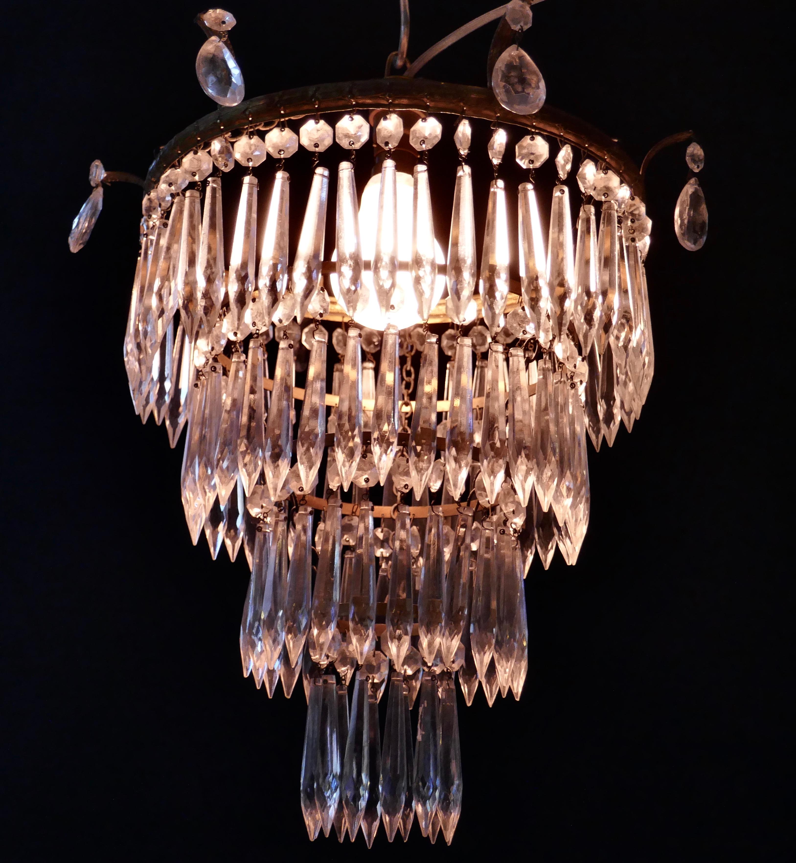 Early 20th Century Charming Art Deco 4-Tier Waterfall Pendant Chandelier