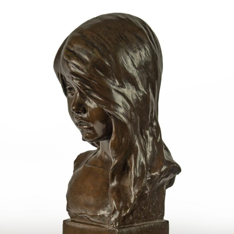 Charming Bust of a Child’s Head by Edwin Whitney-Smith, Dated, 1910 In Good Condition For Sale In Lymington, Hampshire