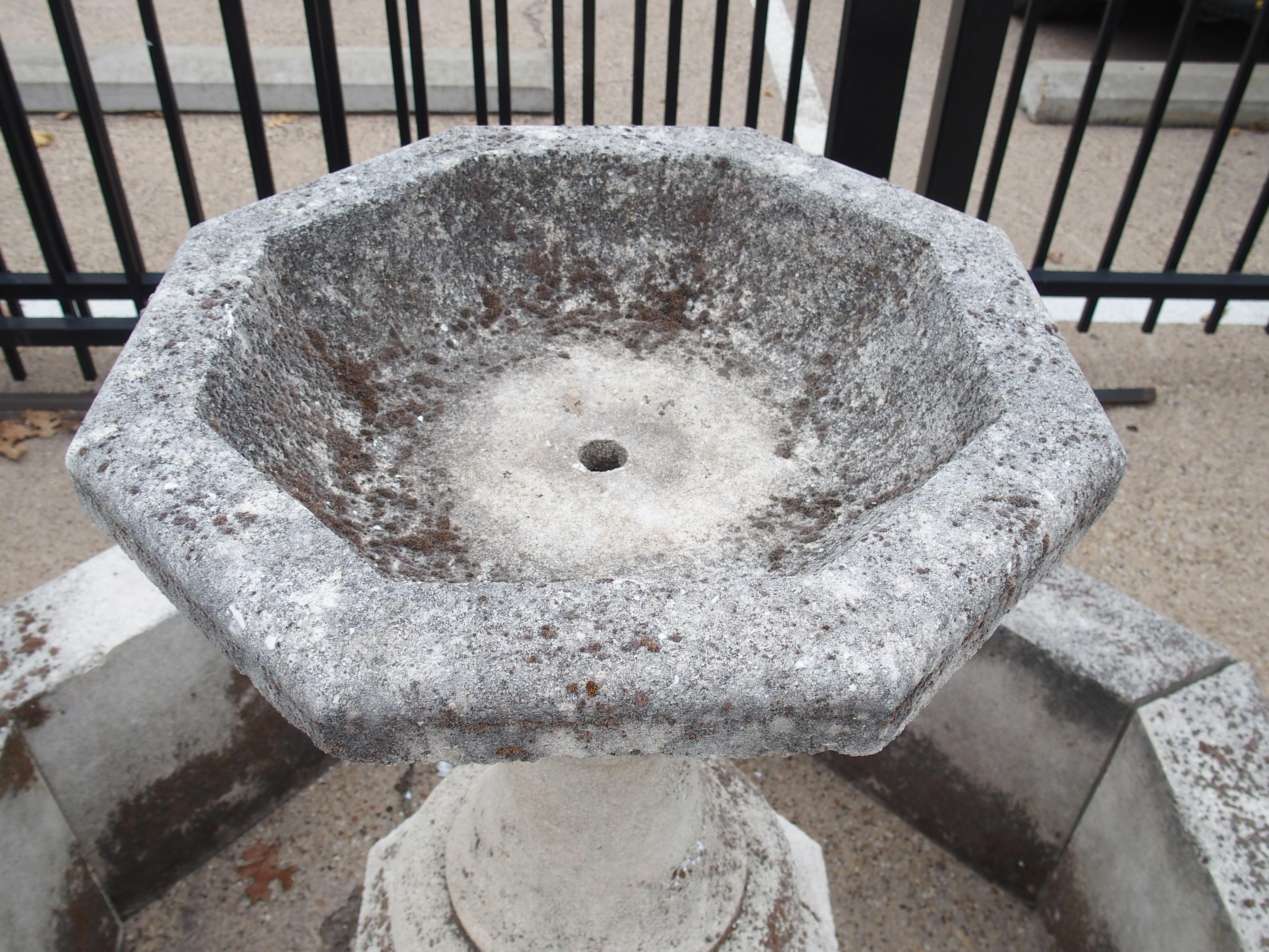 A Charming Carved Limestone Center Fountain from St-Rémy-de-Provence, France In Good Condition In Dallas, TX