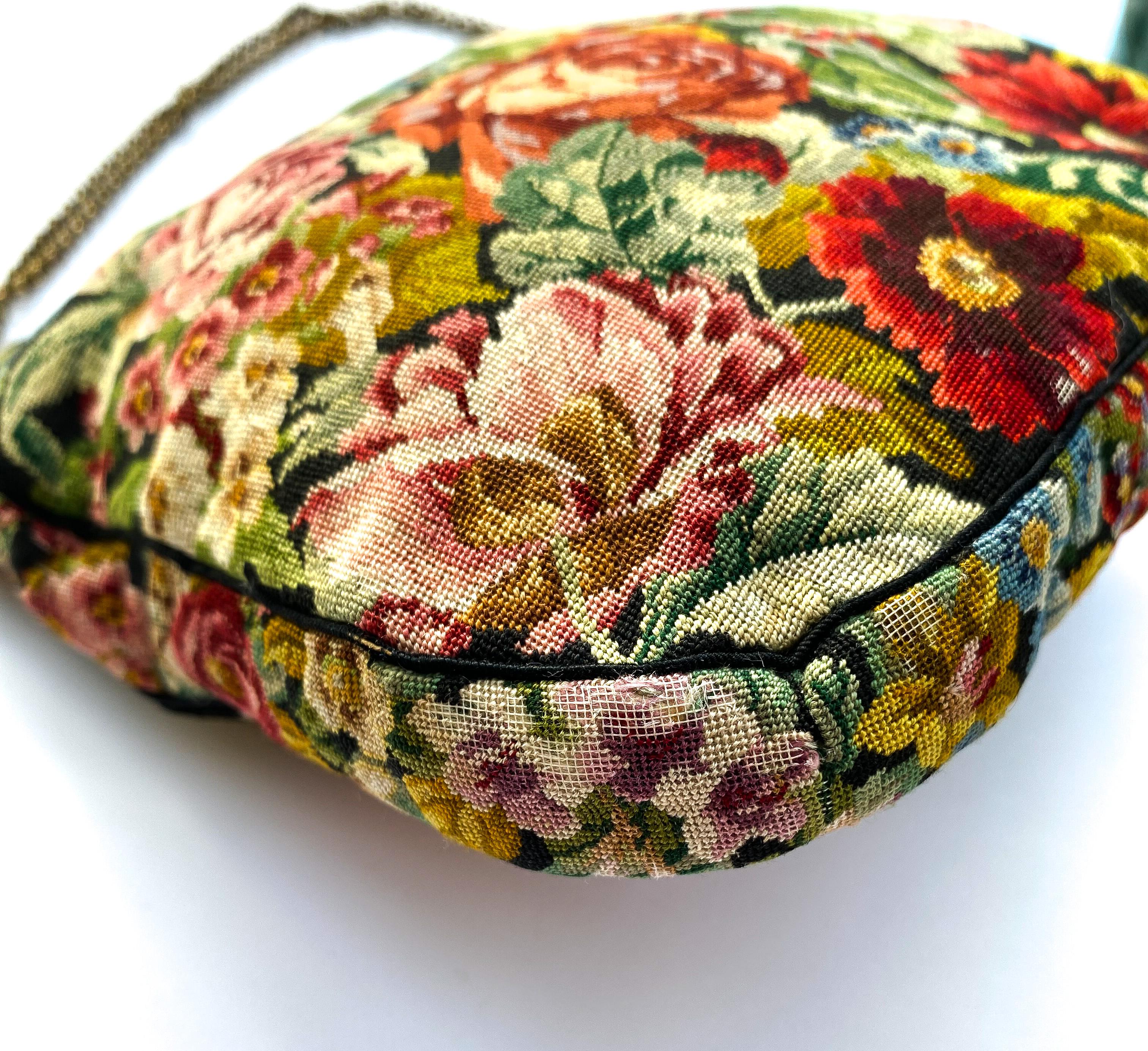 A charming fine petit point handbag, with a 'rose/floral' design, French, 1920s. For Sale 9