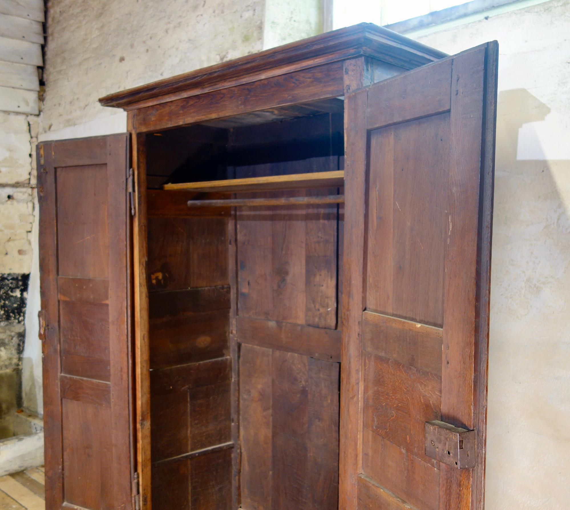 Charming Late 18th Century French Provincial Oak Armoire, Wardrobe 10