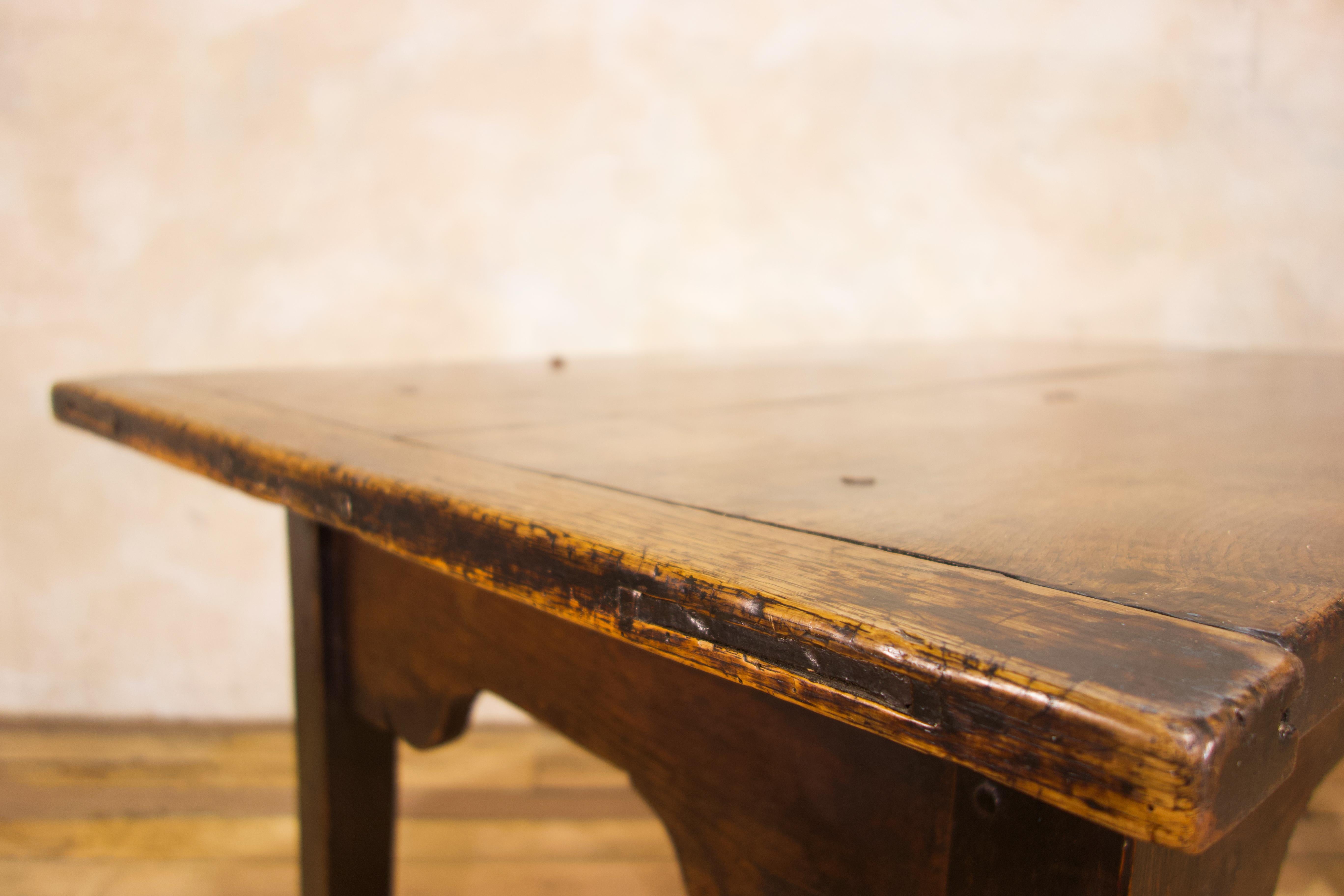 A Charming Mid 18th Century Joined Oak Country Farmhouse Table For Sale 4