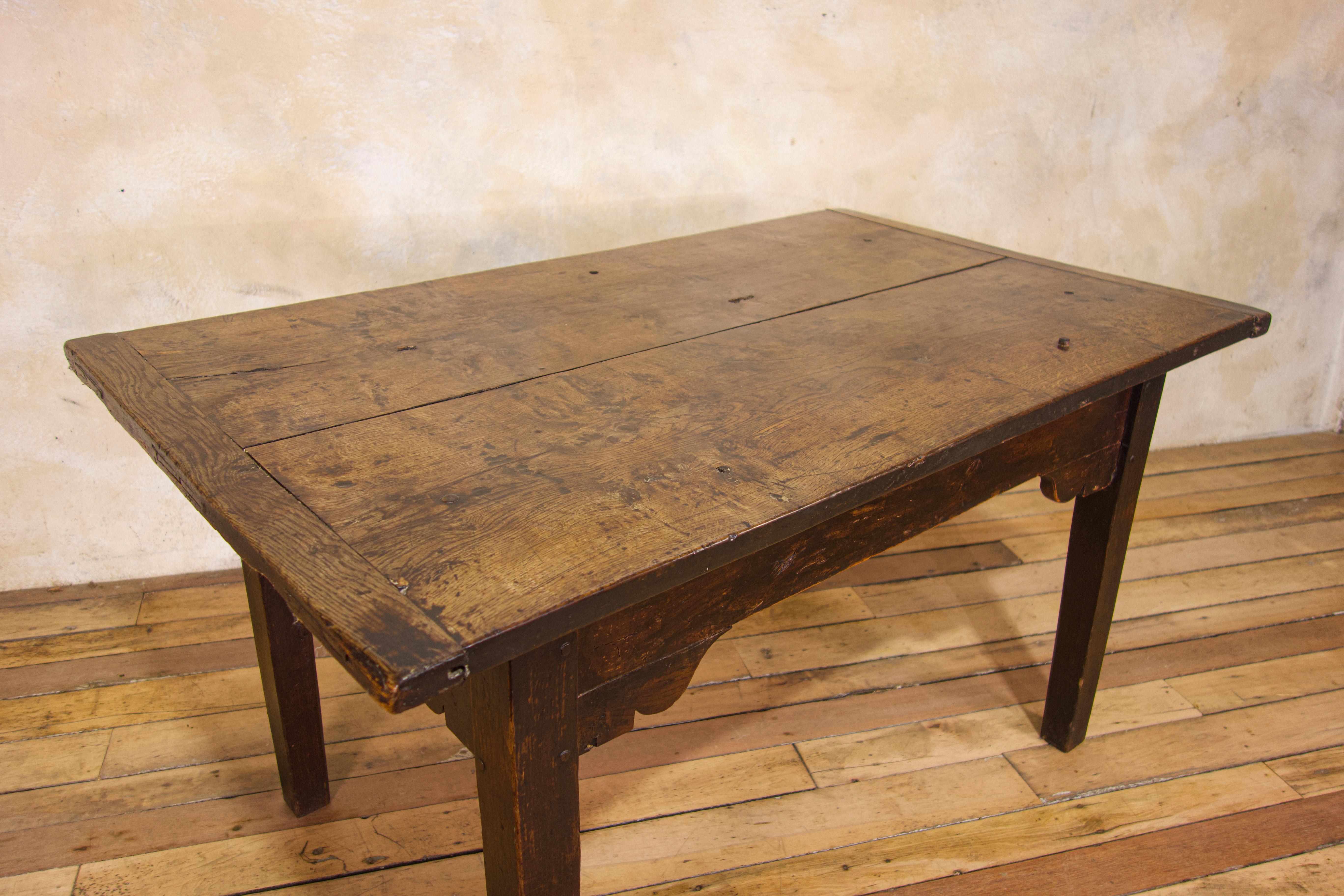 A Charming Mid 18th Century Joined Oak Country Farmhouse Table For Sale 2