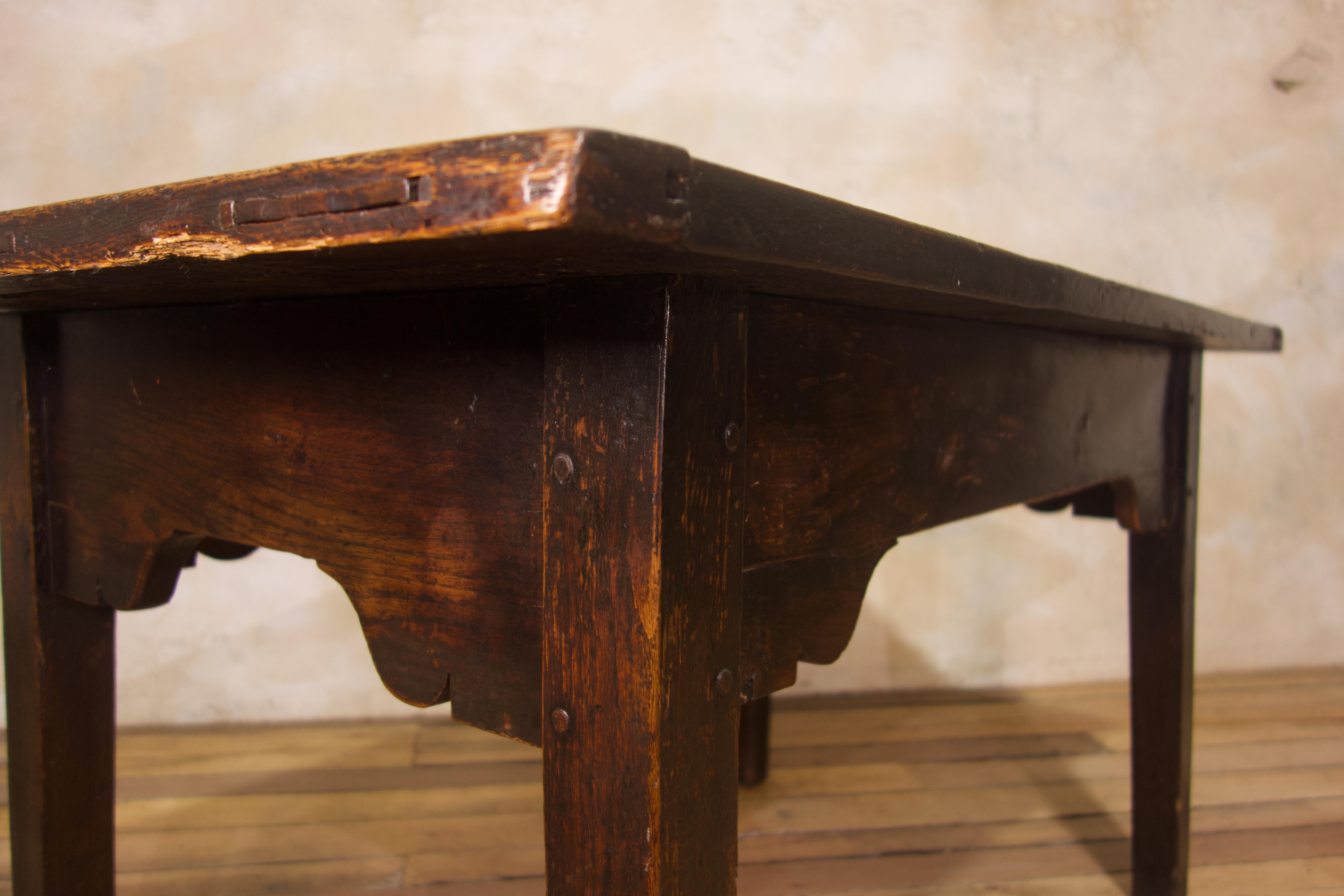 A Charming Mid 18th Century Joined Oak Country Farmhouse Table For Sale 3