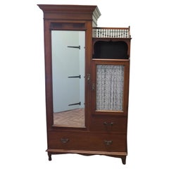 Une charmante armoire simple en Oak Compactum  Compactum en chêne Arts and Crafts
