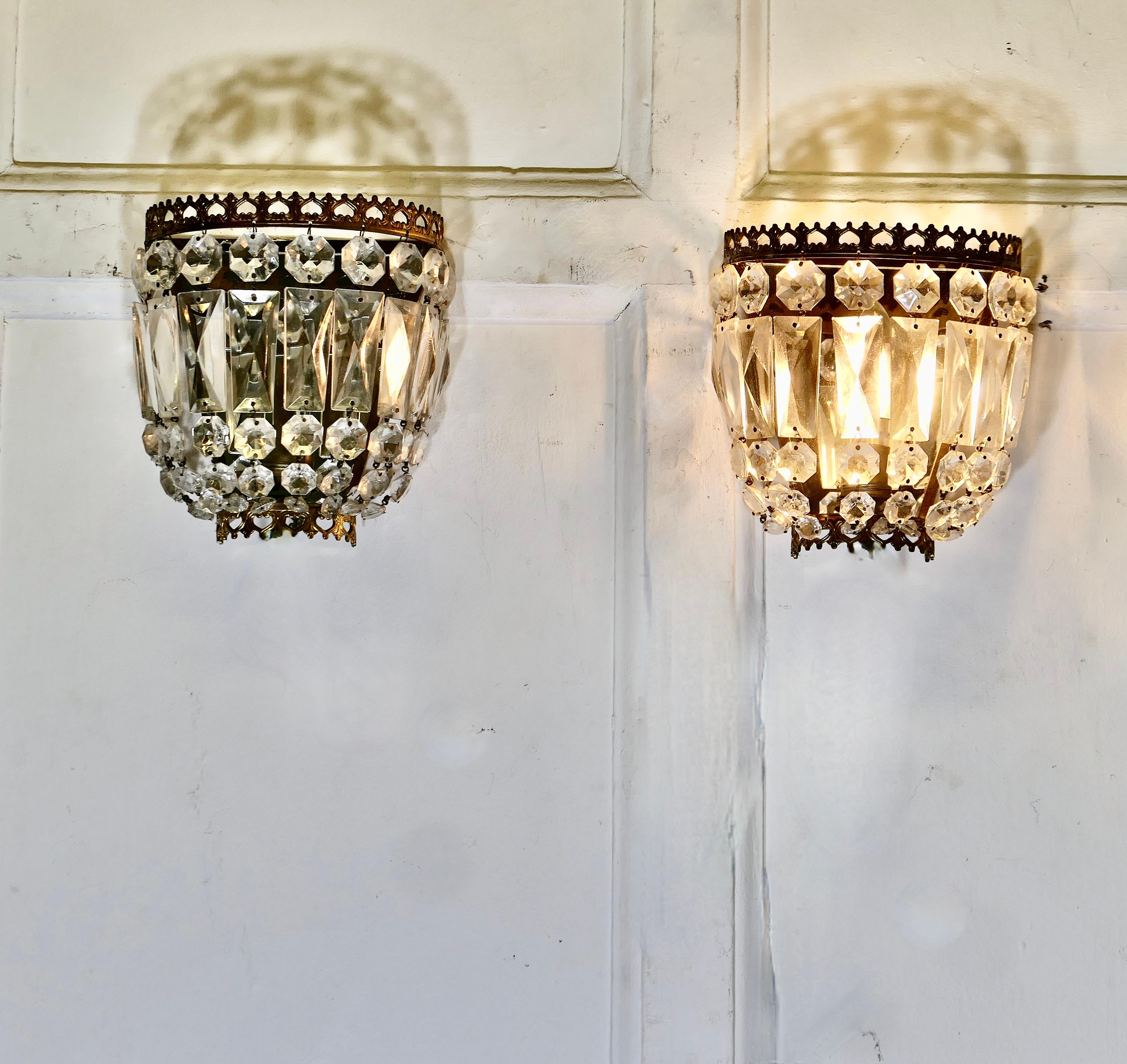Early 20th Century A Charming Pair of French Basket Chandeliers Wall Appliqué