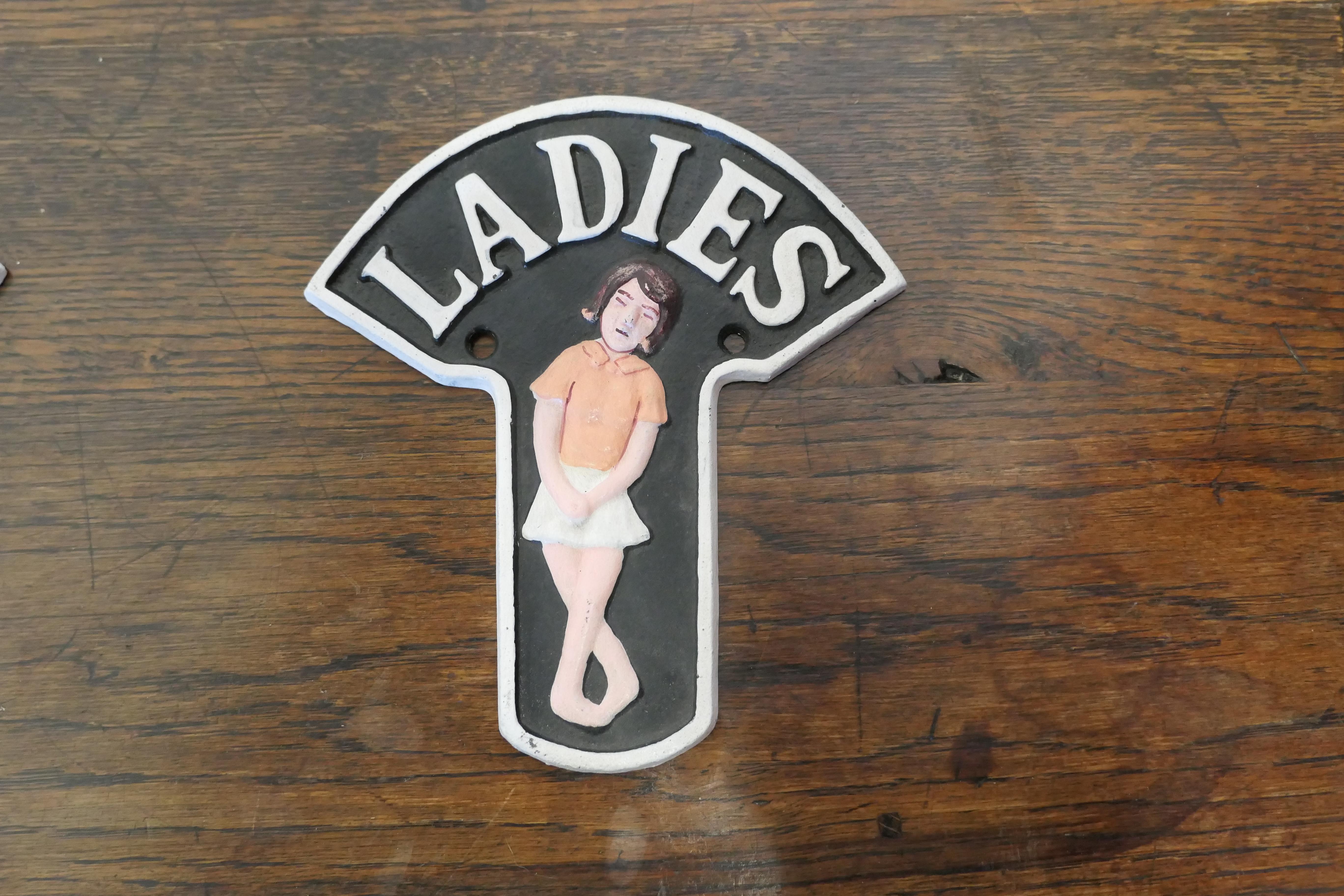Charming Pair of Male and Female Toilet Signs In Good Condition For Sale In Chillerton, Isle of Wight