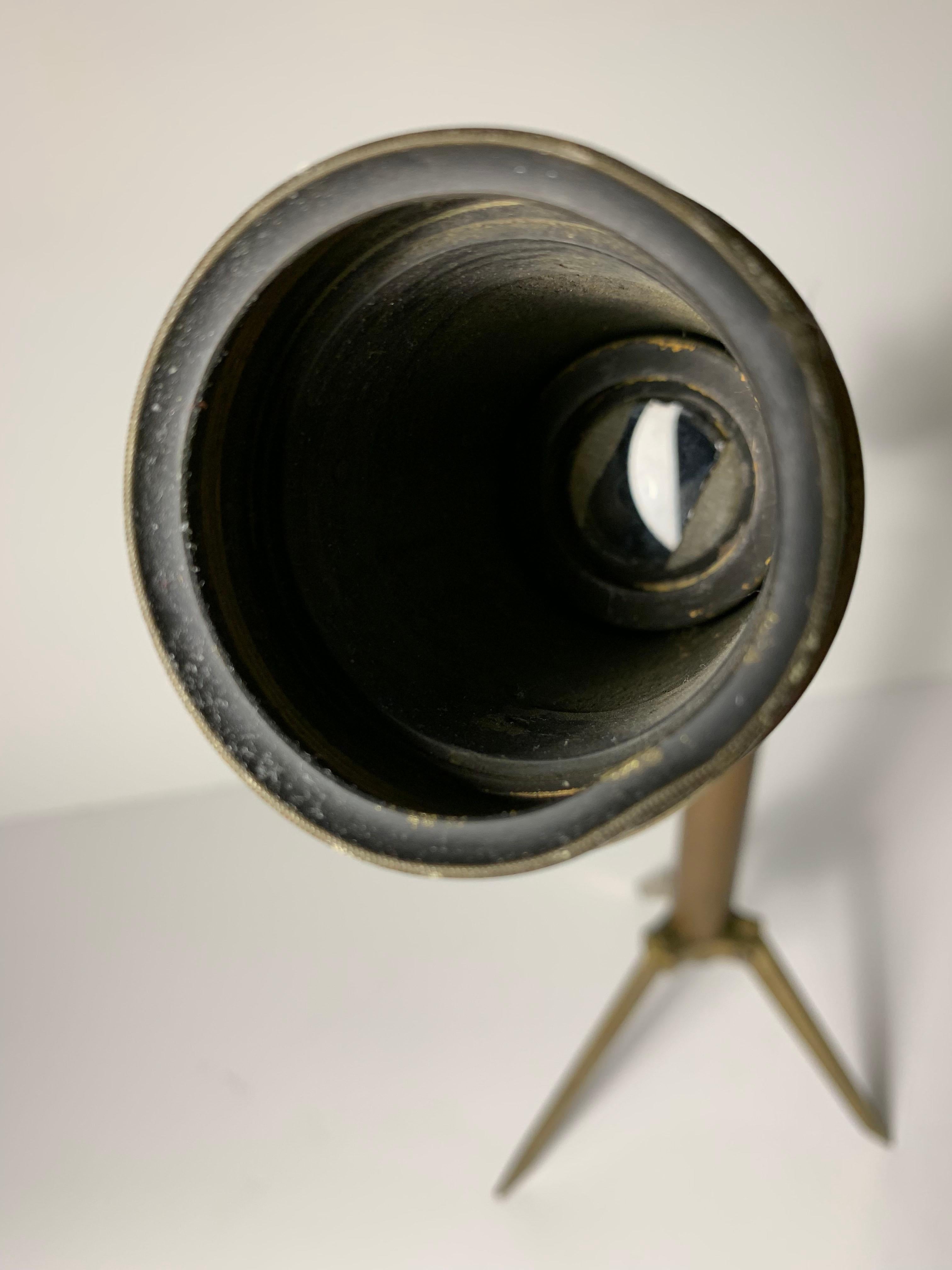 Victorian Charming Vintage Gentleman's Library Telescope For Sale
