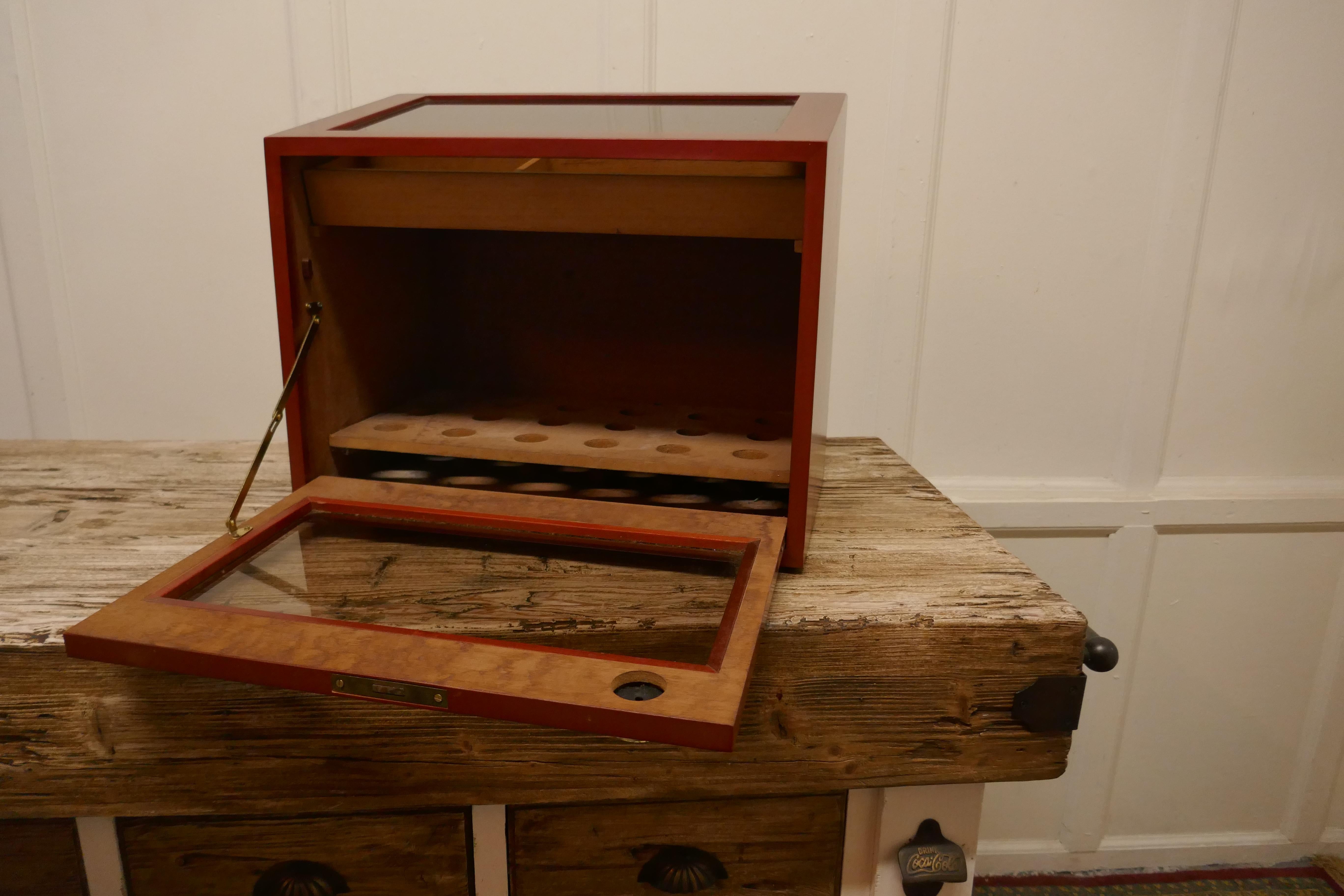 Cherry Finish Glass Fronted Humidor by Halbanos In Good Condition For Sale In Chillerton, Isle of Wight