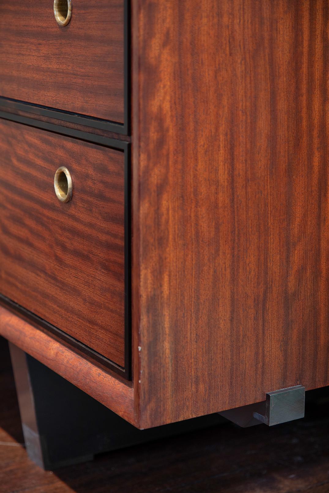 A Chest of Drawers designed by Chester Jones In Good Condition For Sale In London, GB