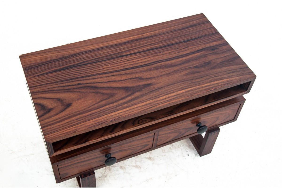 Bois de rose Une commode avec miroir, design danois, années 1960 en vente