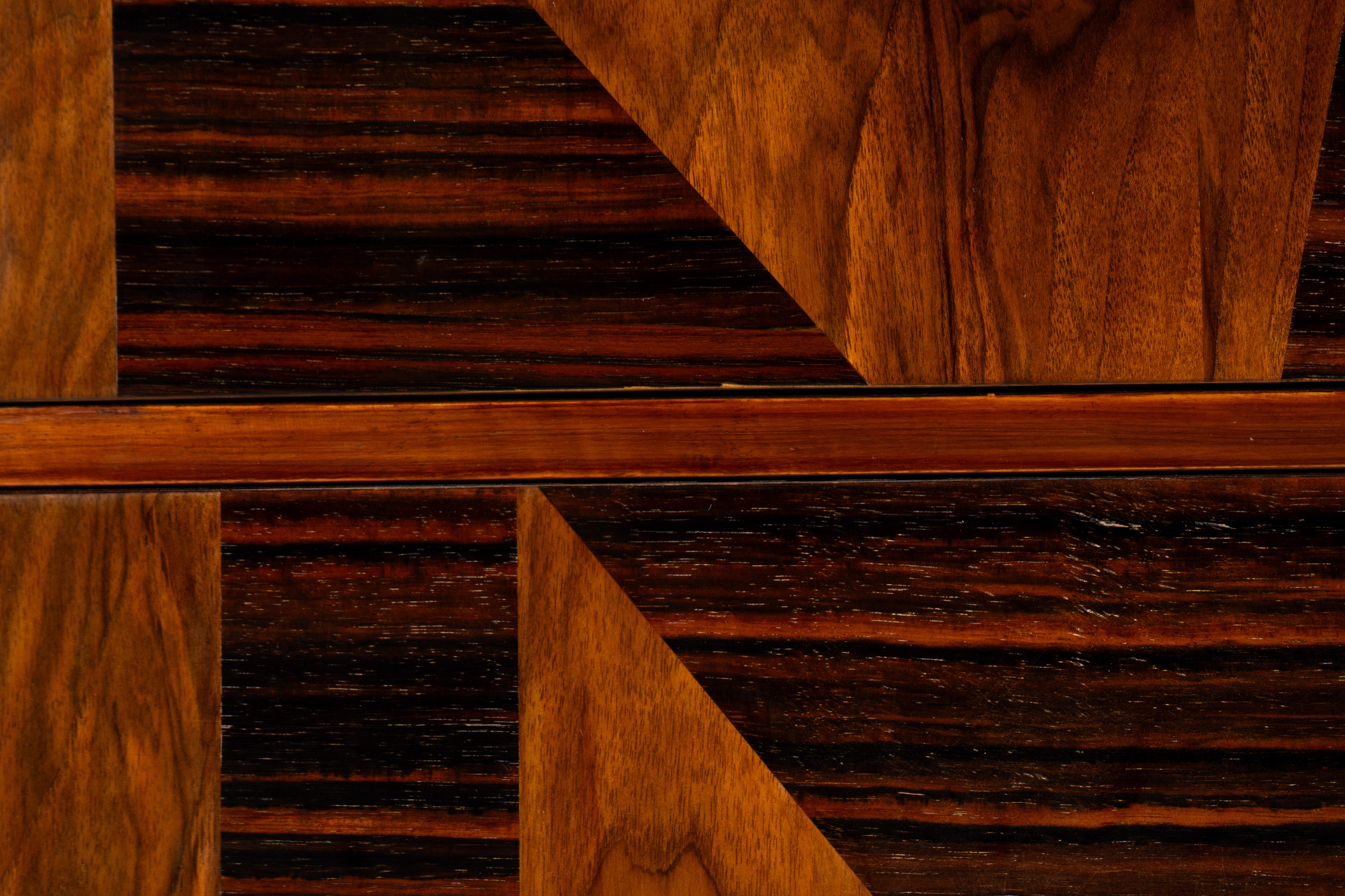 A Chest of Drawers With Triangular Parquetry For Sale 5