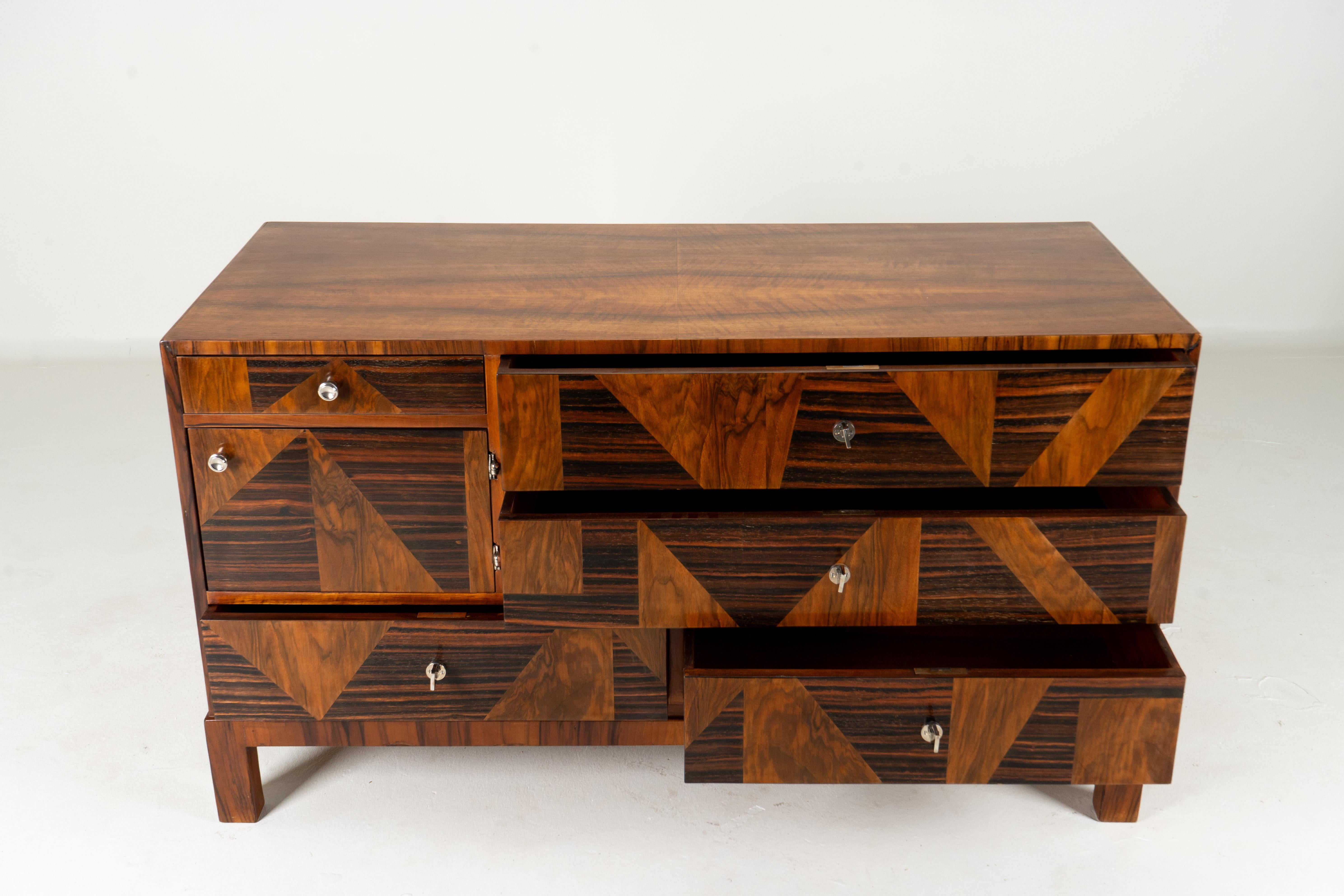 Hungarian A Chest of Drawers With Triangular Parquetry For Sale