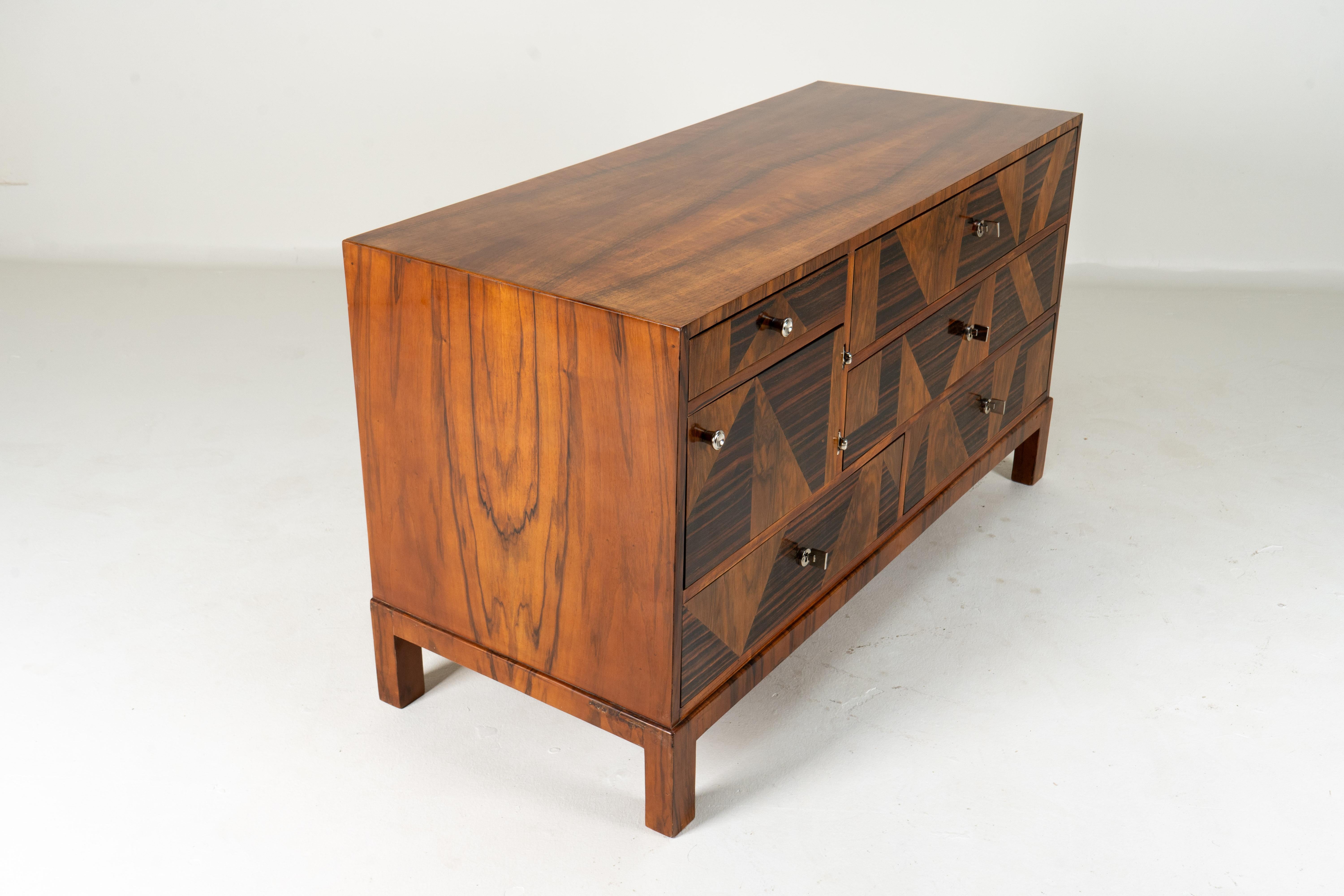 20th Century A Chest of Drawers With Triangular Parquetry For Sale