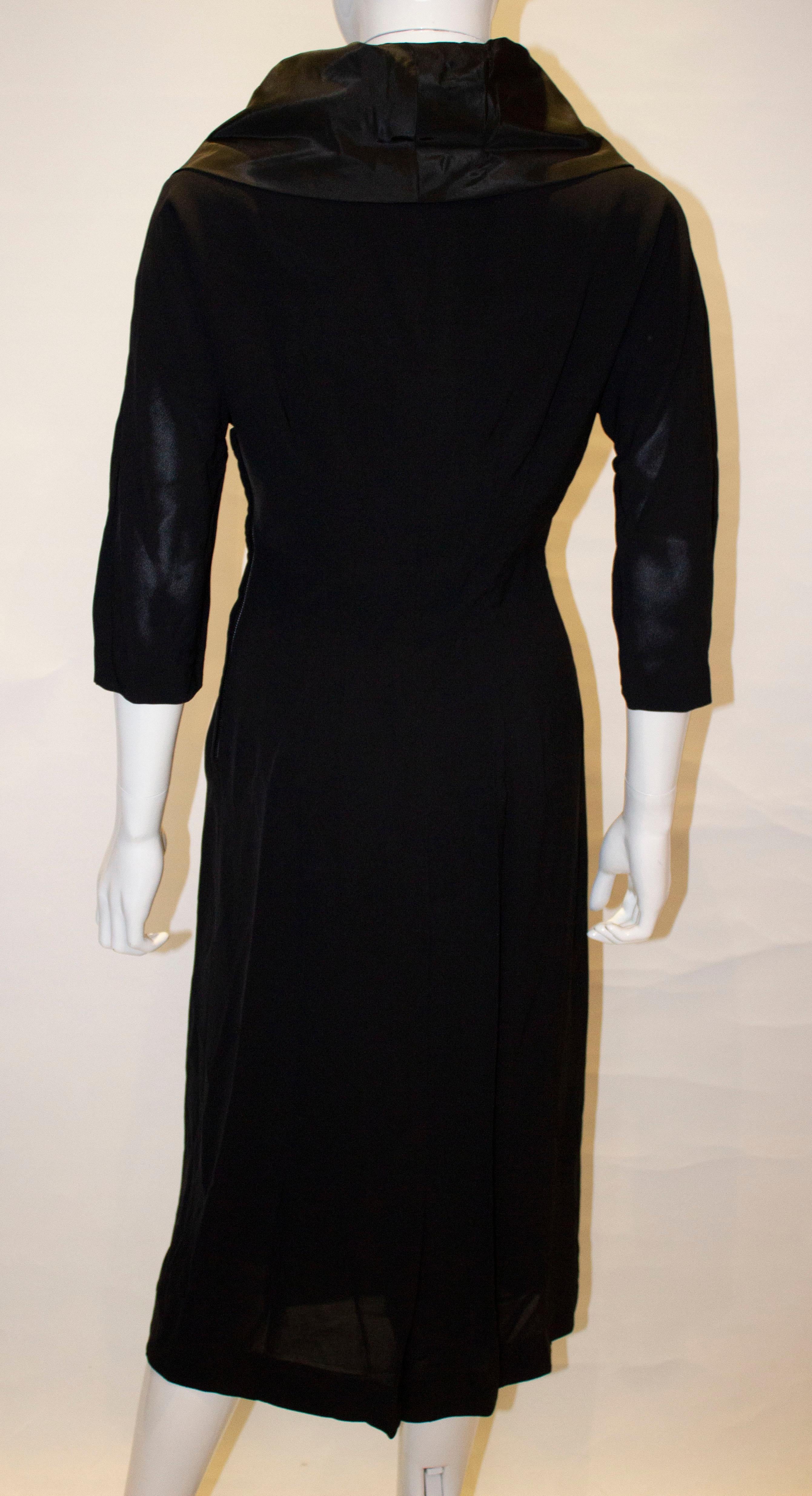 A Chic Vintage Dinner /Cocktail Dress For Sale 2