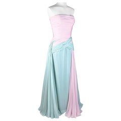 Un vestido de baile de gasa de Jean Dessès Alta Costura París Francia Circa 1956