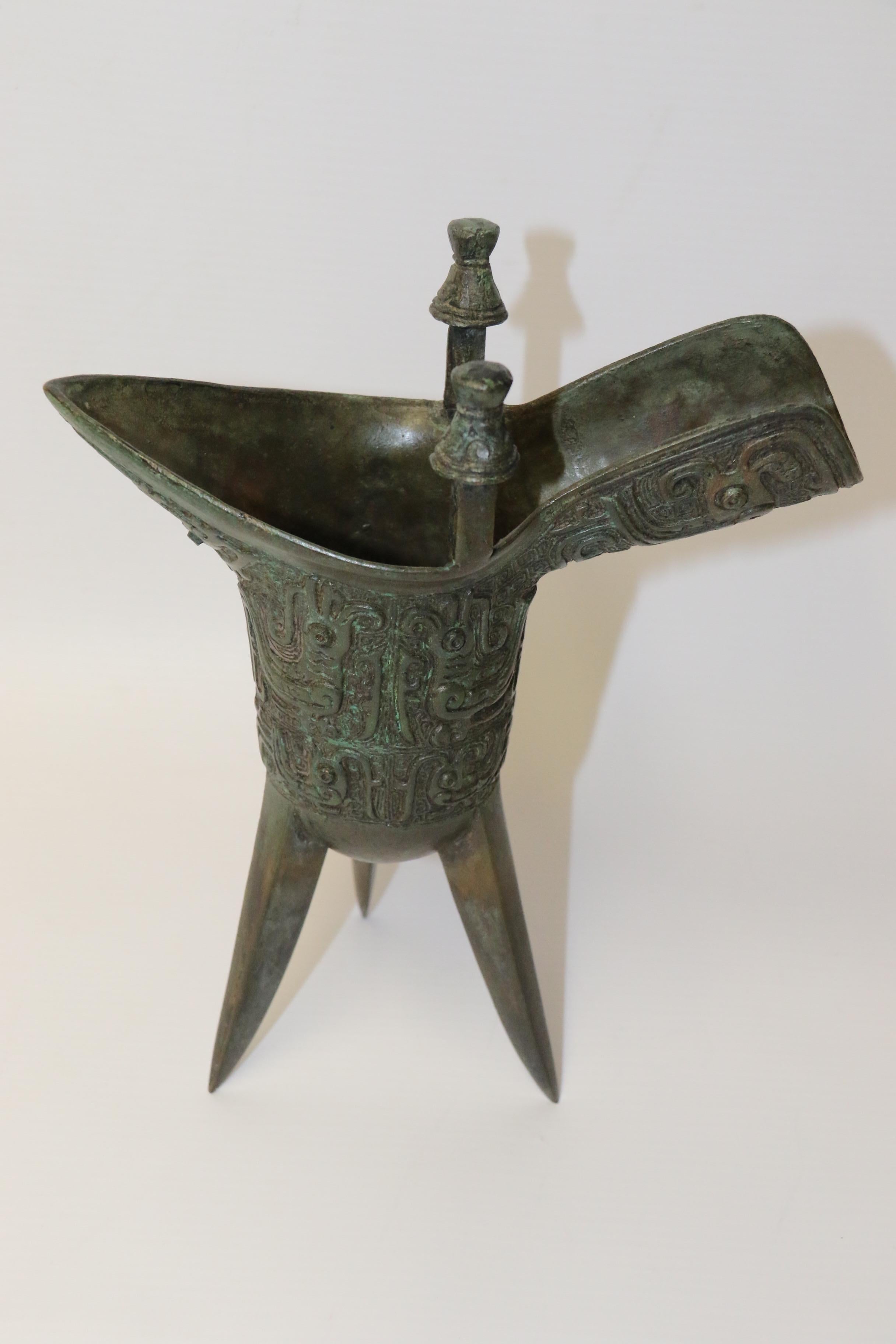 Chinese Archaistic Bronze Jue or Wine Vessel, circa 1860 3