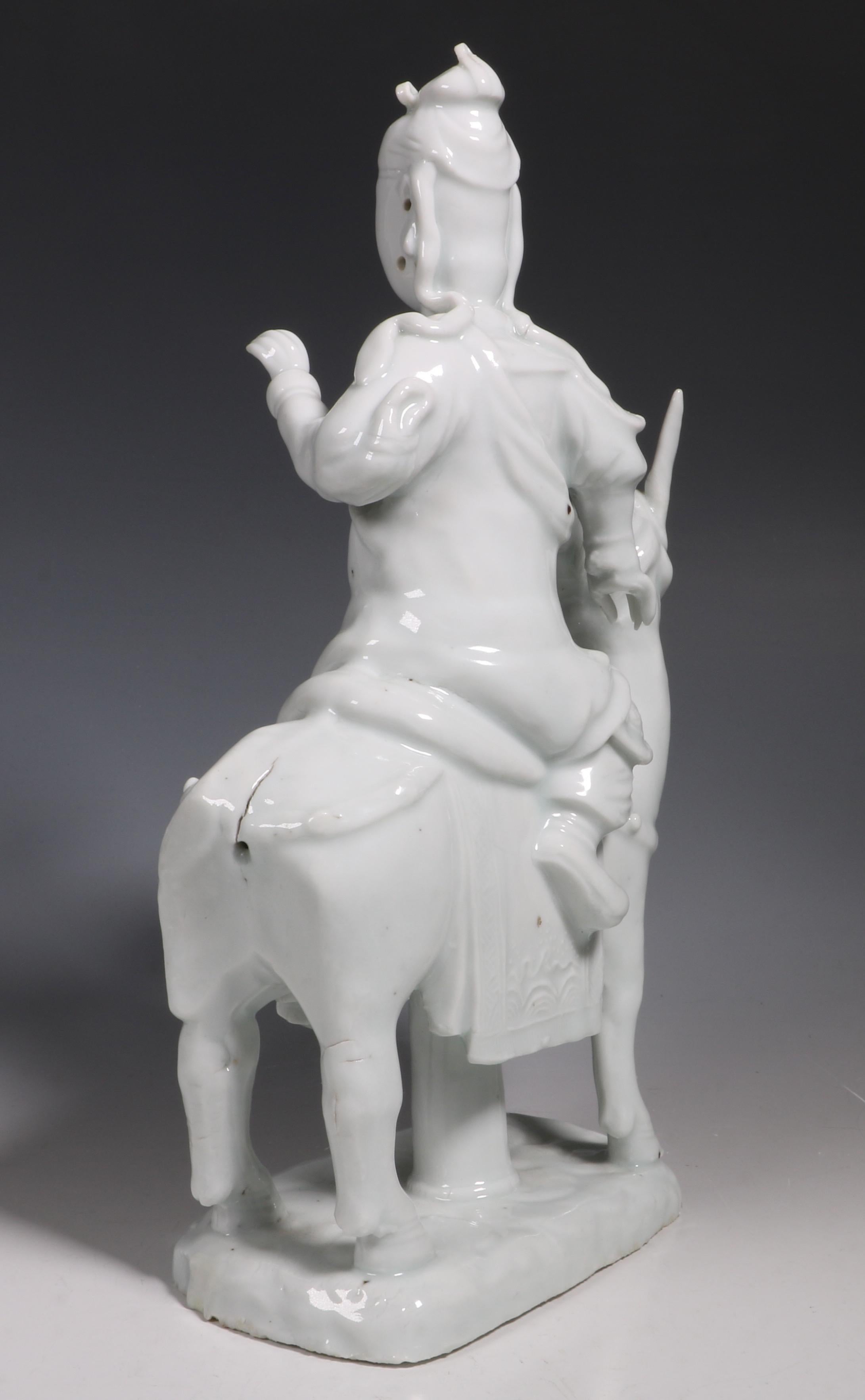 Chinese Porcelain Blanc de Chine Figure of Guandi Kangxi, Late 17th Century For Sale 2