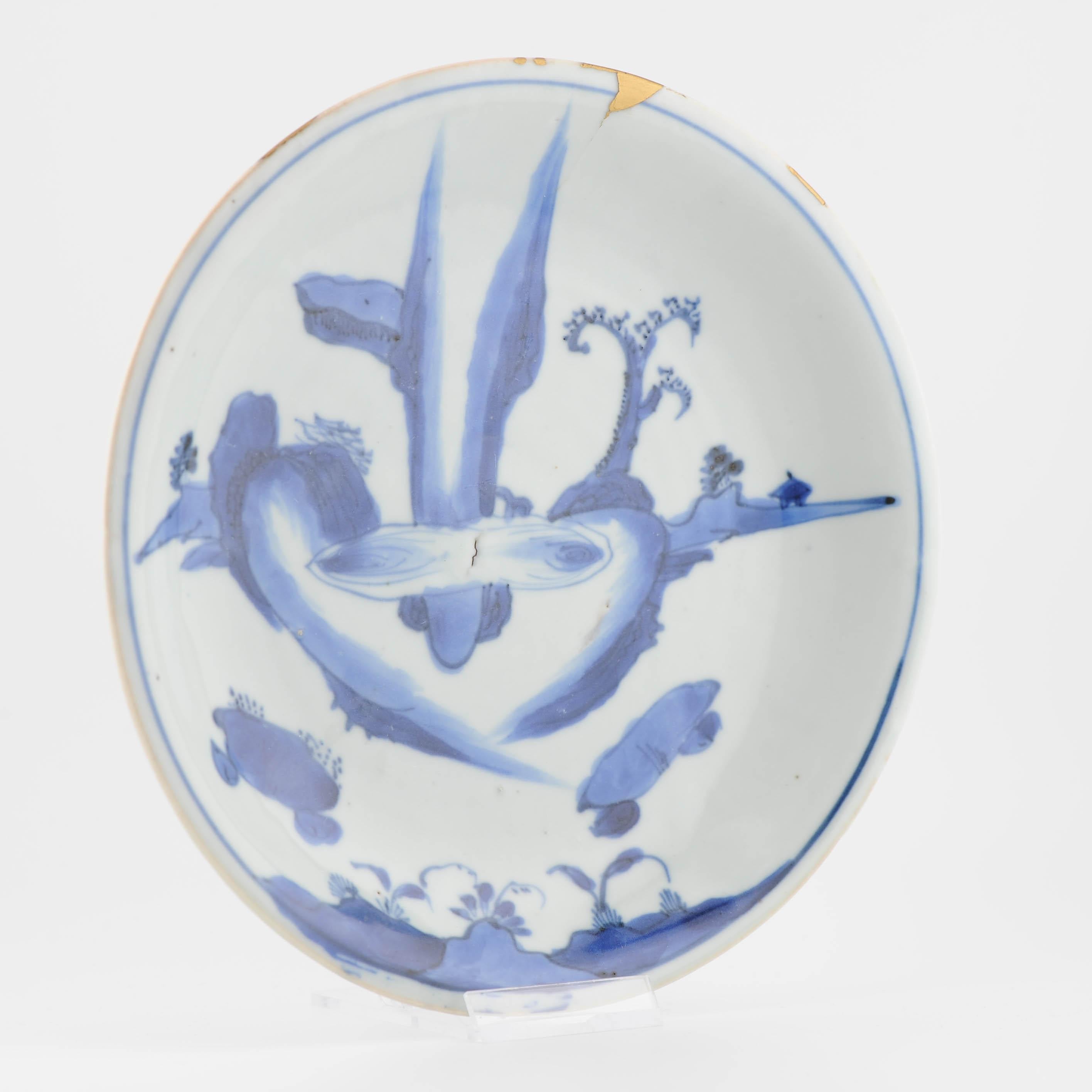 A Chinese blue and white porcelain Dish of beautiful shape and design. With a st For Sale 7