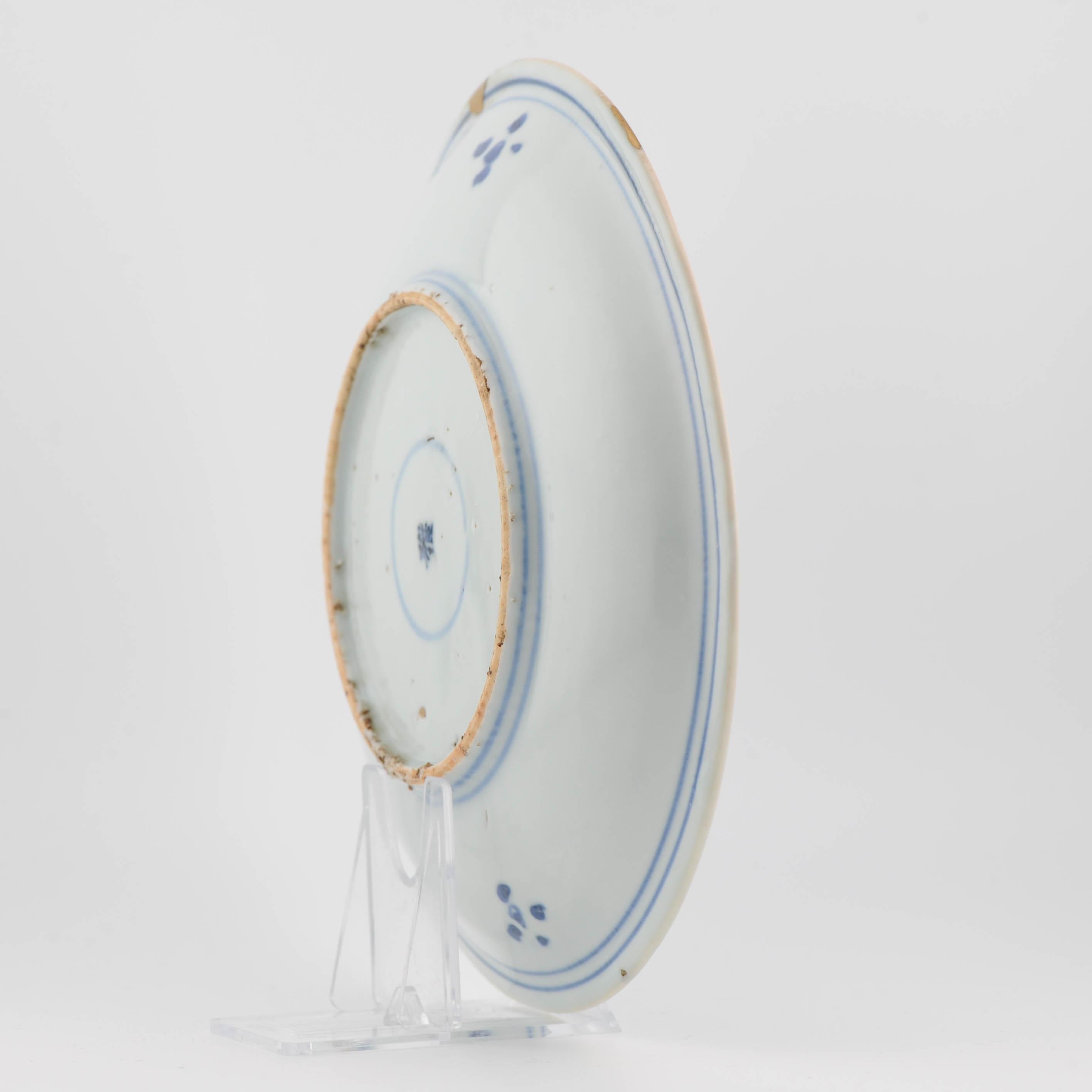 A Chinese blue and white porcelain Dish of beautiful shape and design. With a st For Sale 9