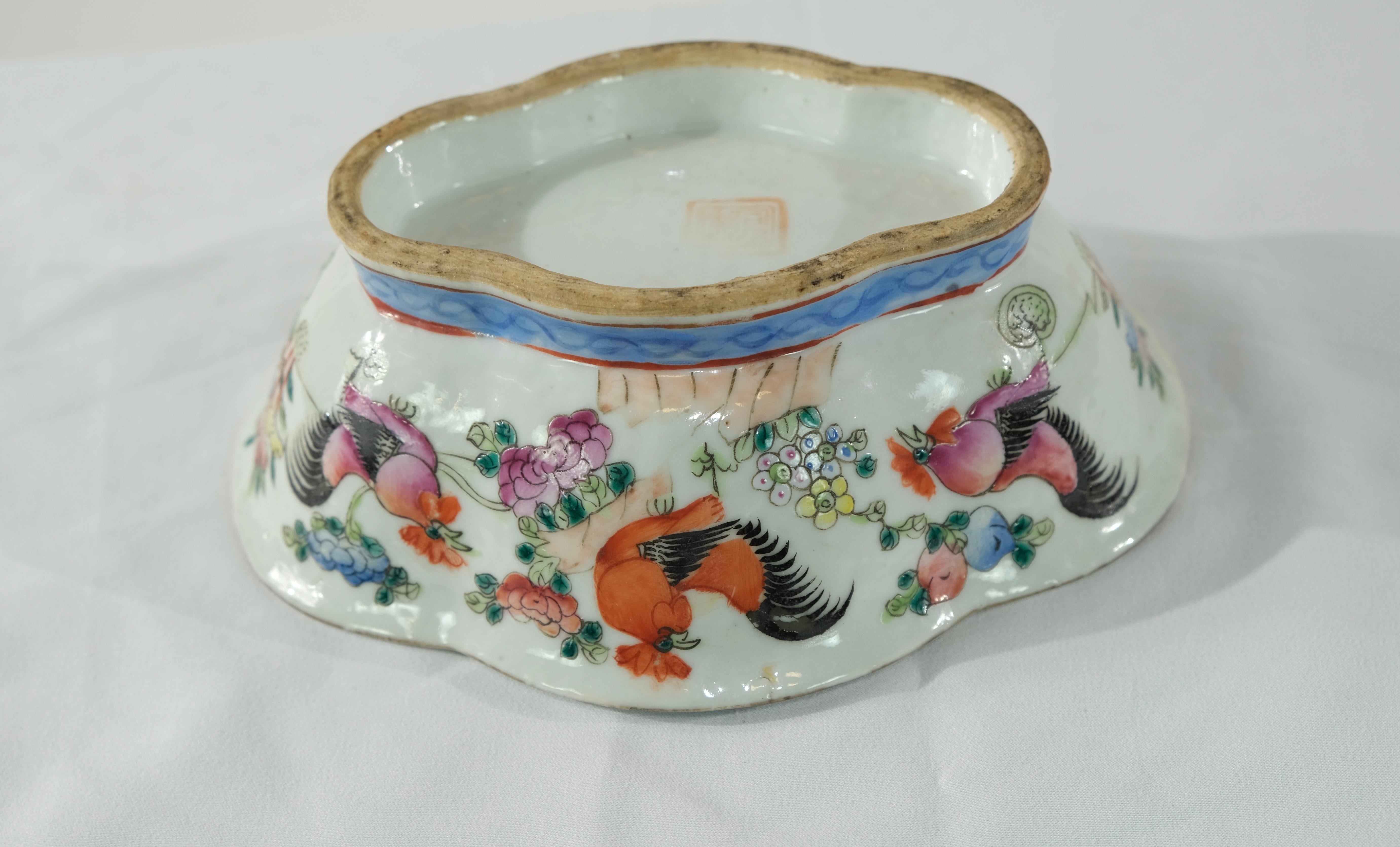 19th Century Chinese Bowl, Fa, ille Rose with Motives of Roosters