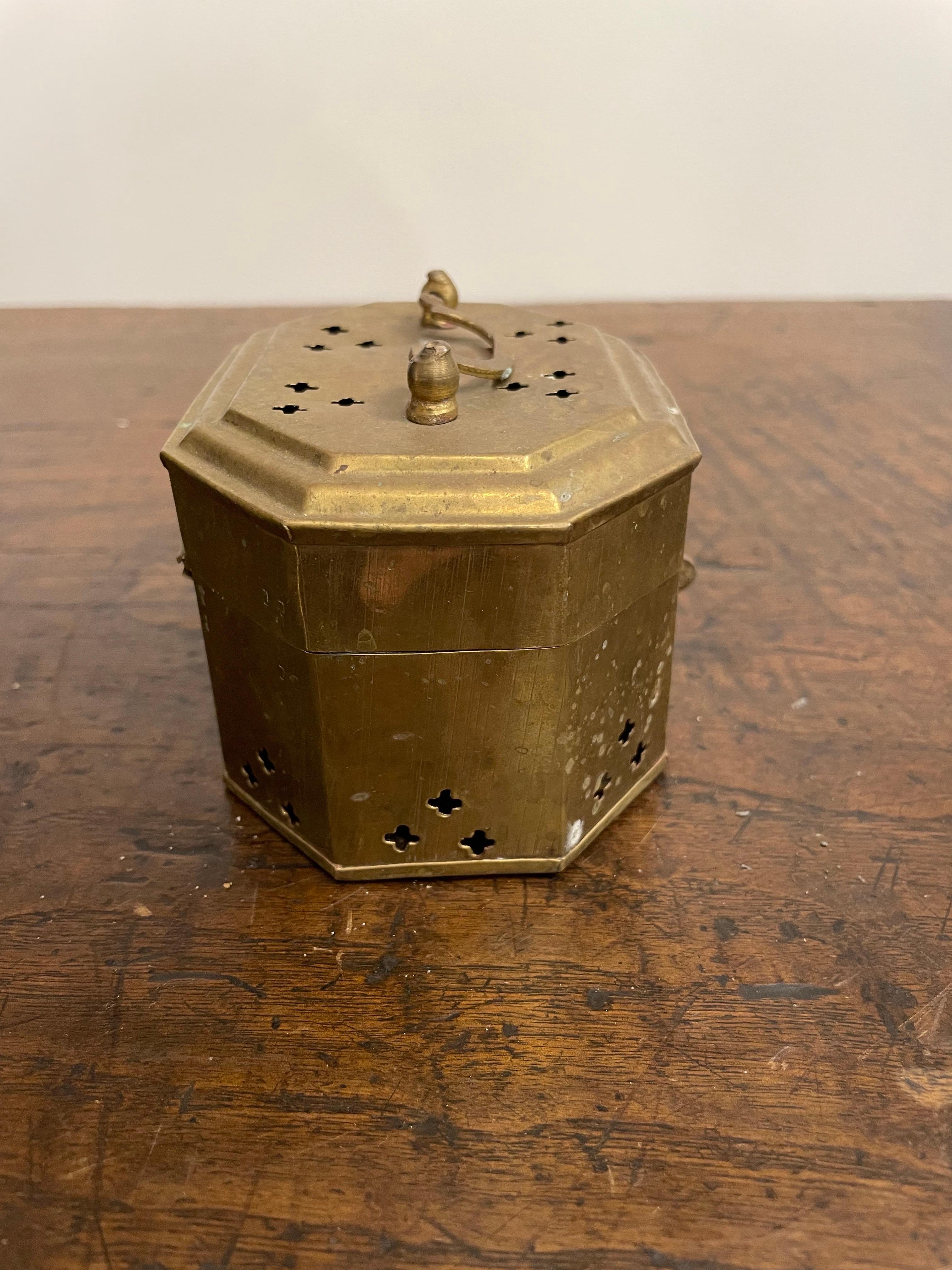Hand-Crafted A Chinese Brass Jewellery Lidded Box, Early 20th Century For Sale