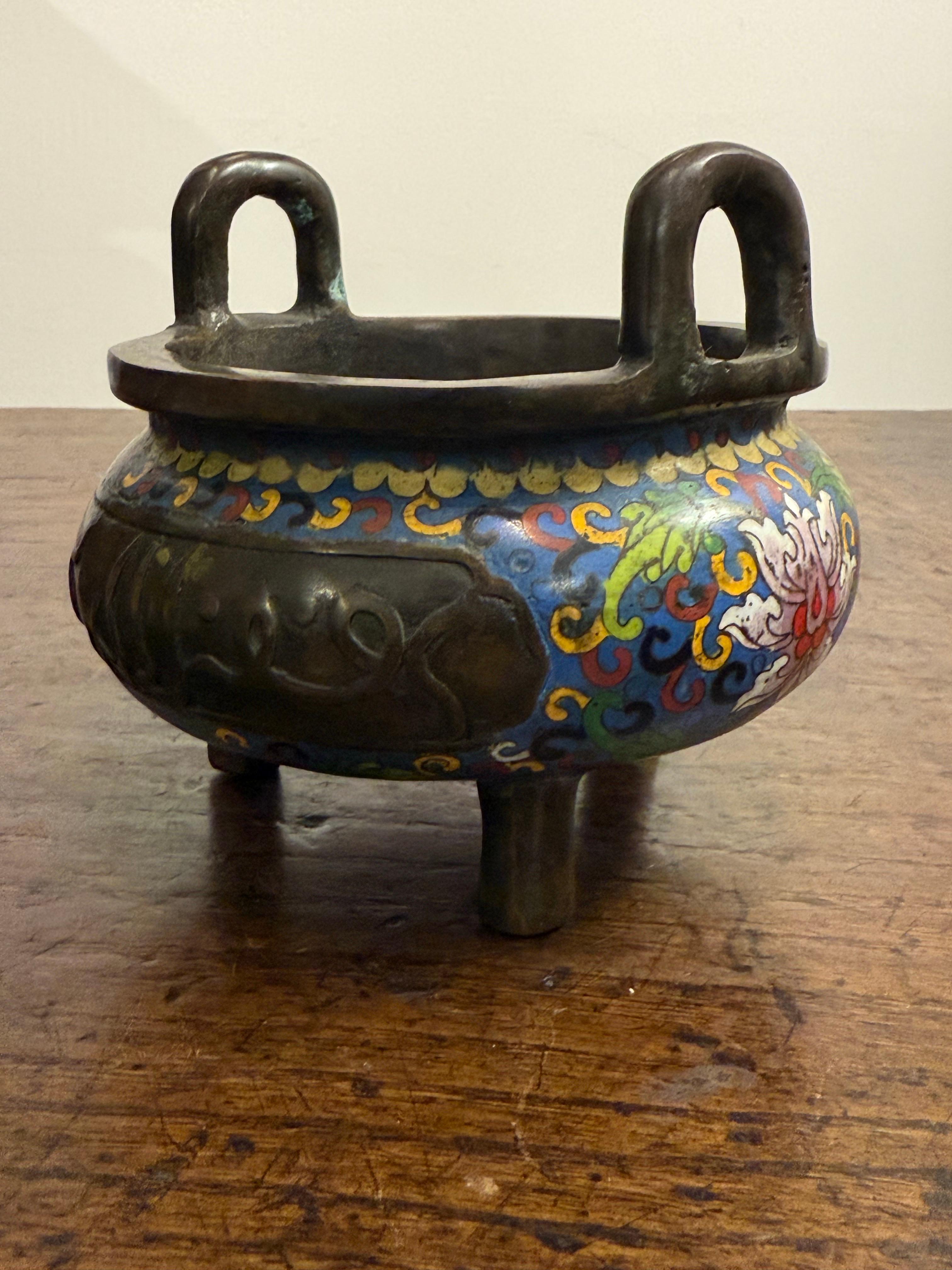 Bruciaincenso cinese in bronzo con smalto cloisonné, XIX secolo in vendita 4