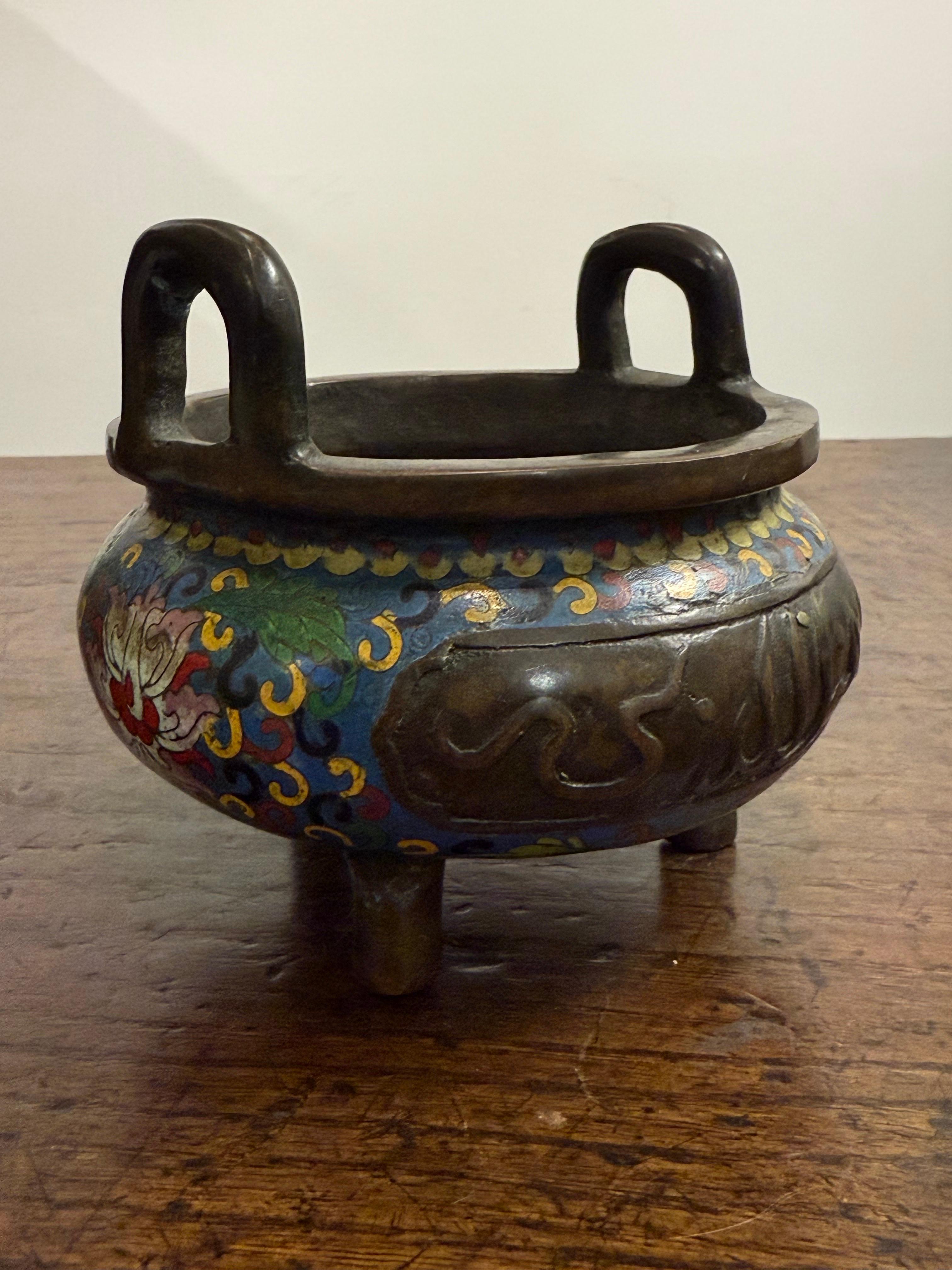 Bruciaincenso cinese in bronzo con smalto cloisonné, XIX secolo in vendita 5