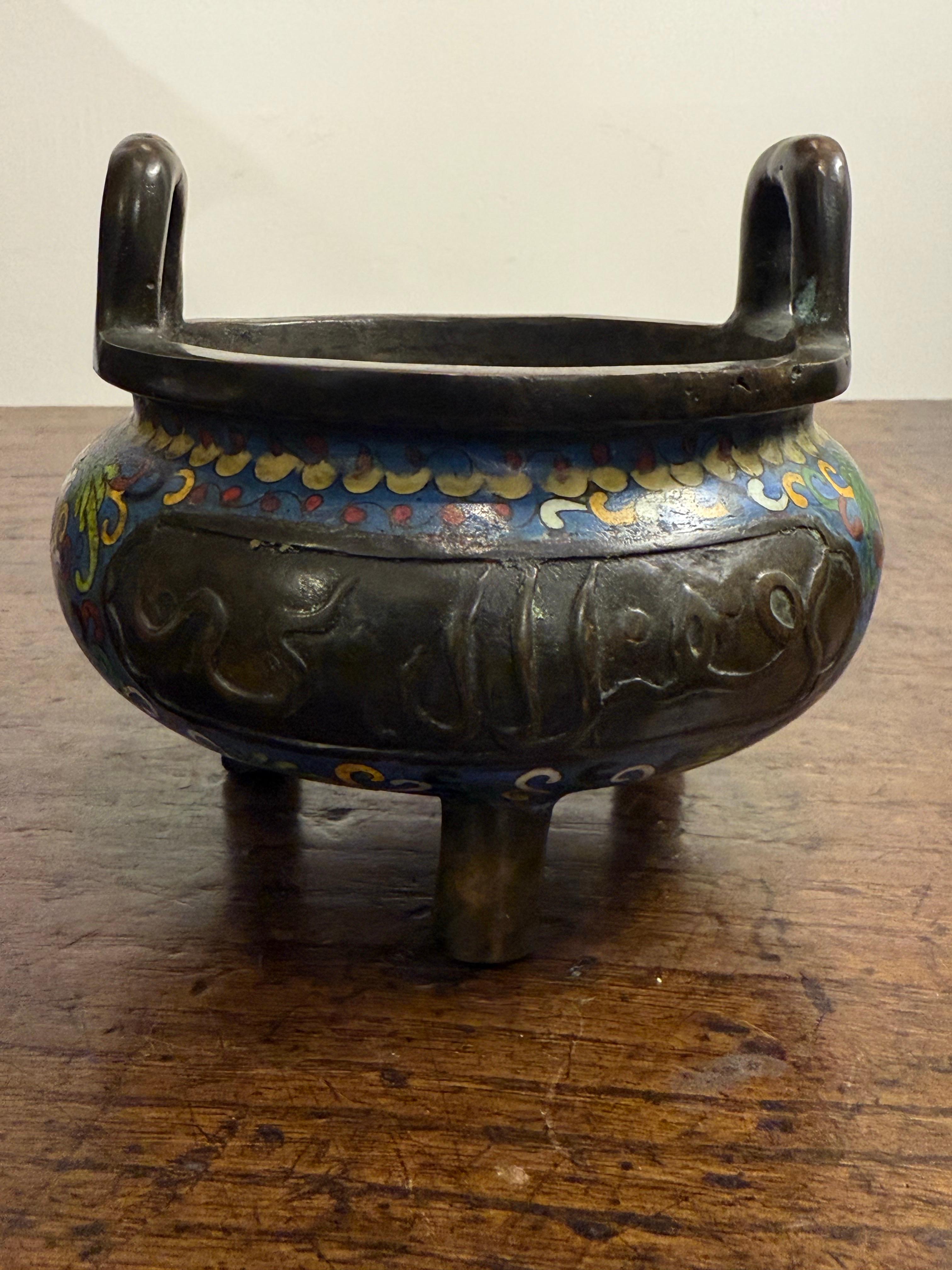 Bruciaincenso cinese in bronzo con smalto cloisonné, XIX secolo in vendita 2