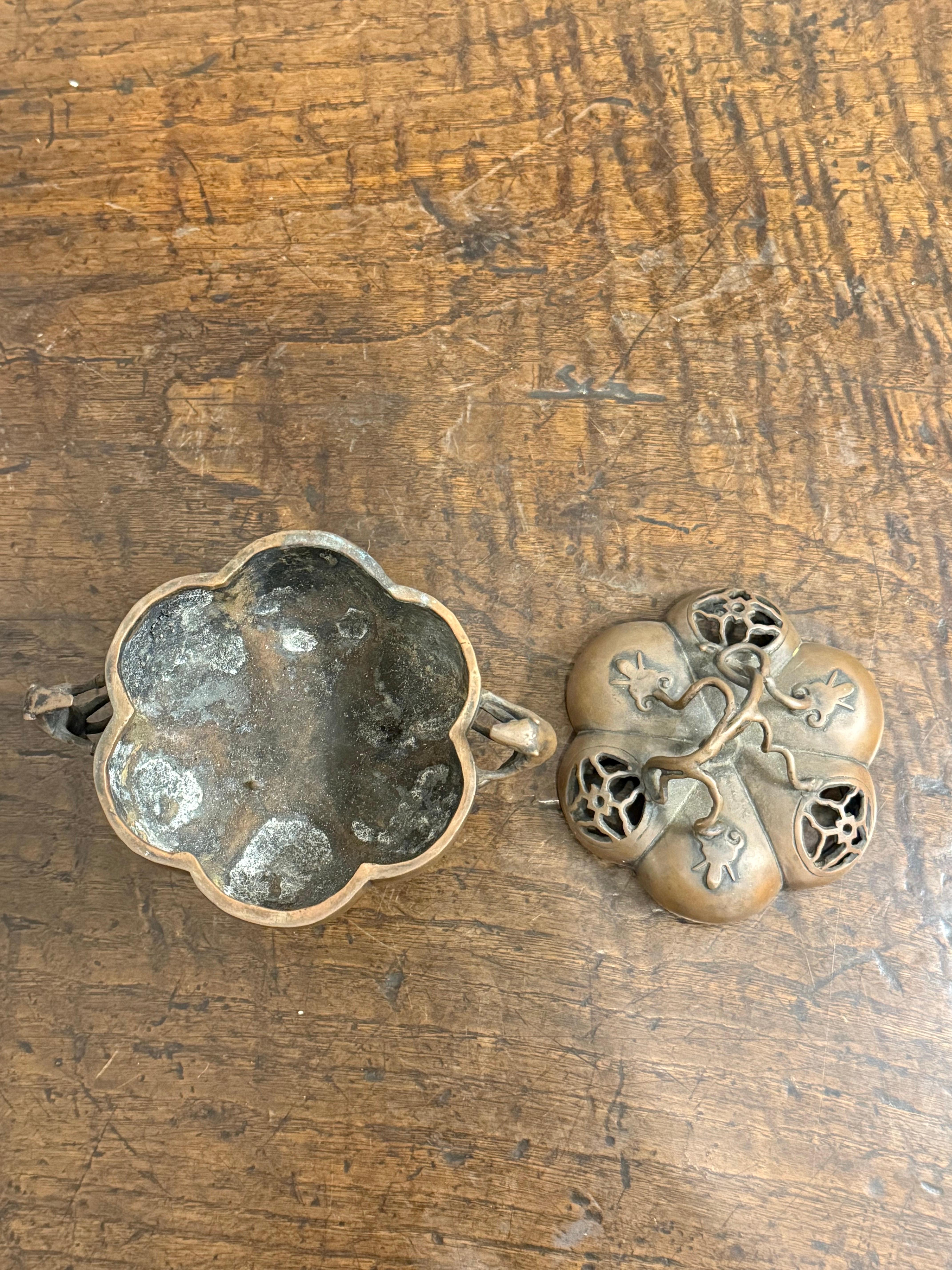 Censer cinese con coperchio in bronzo, XIX secolo in vendita 6
