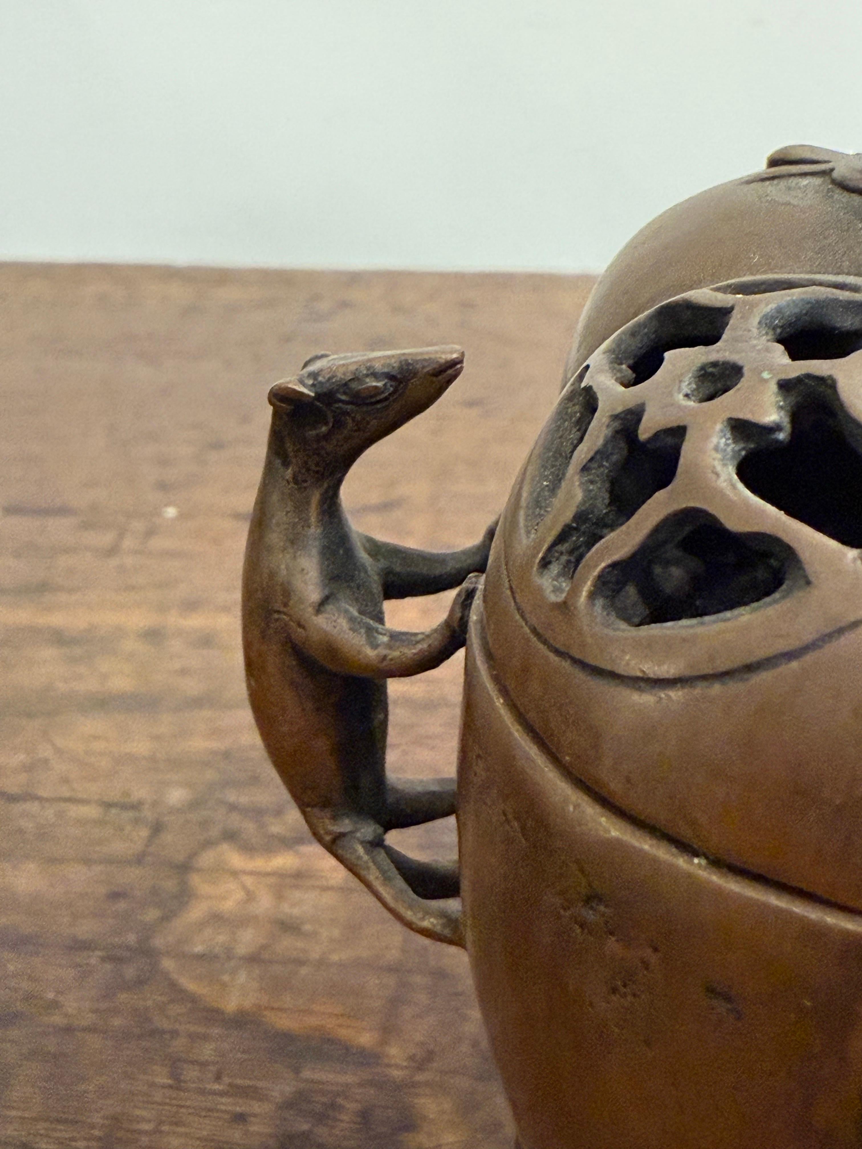 Censer cinese con coperchio in bronzo, XIX secolo in vendita 7