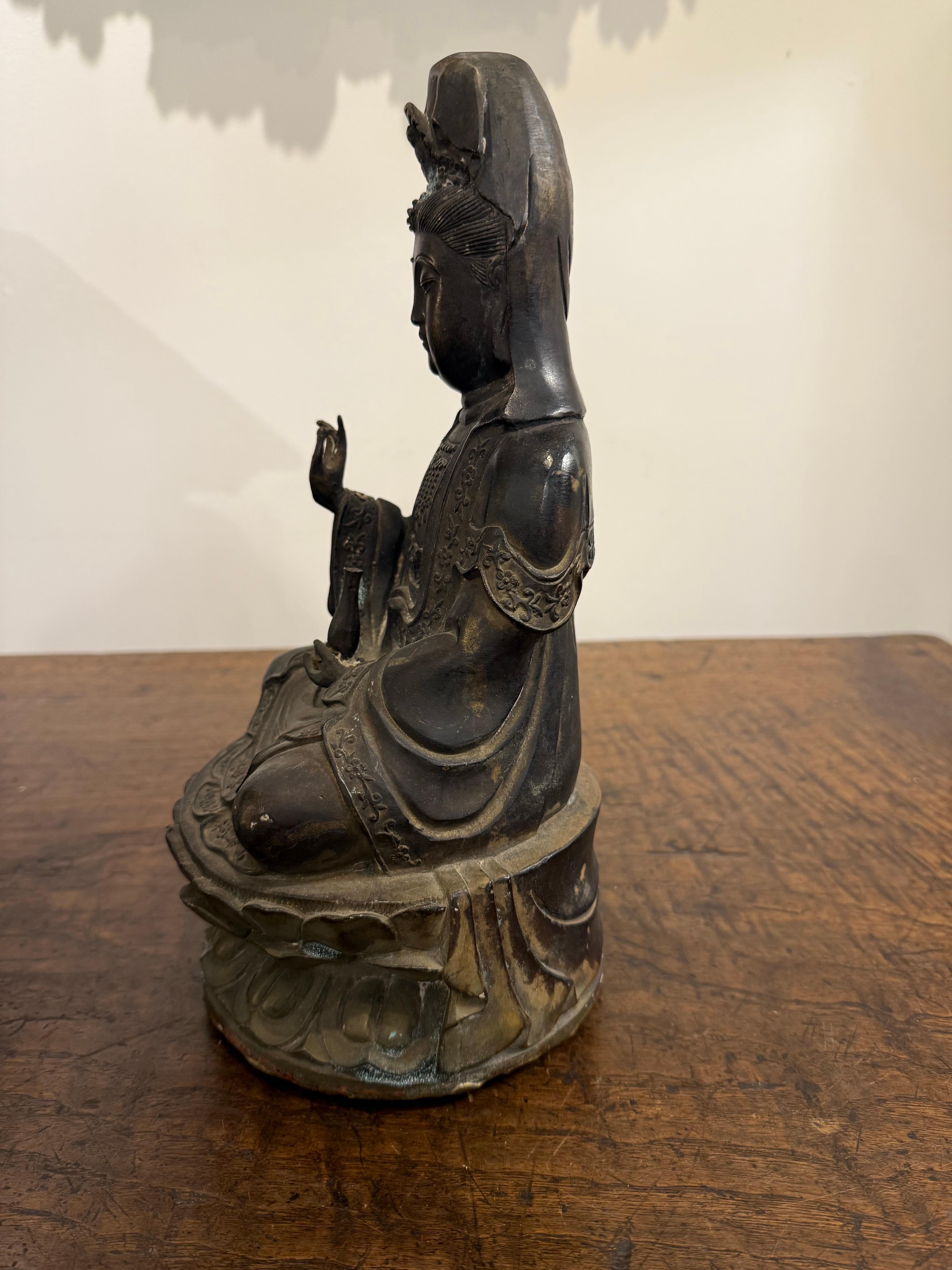 A Chinese Bronze Seated Guanyin with Mark, 19th Century For Sale 2