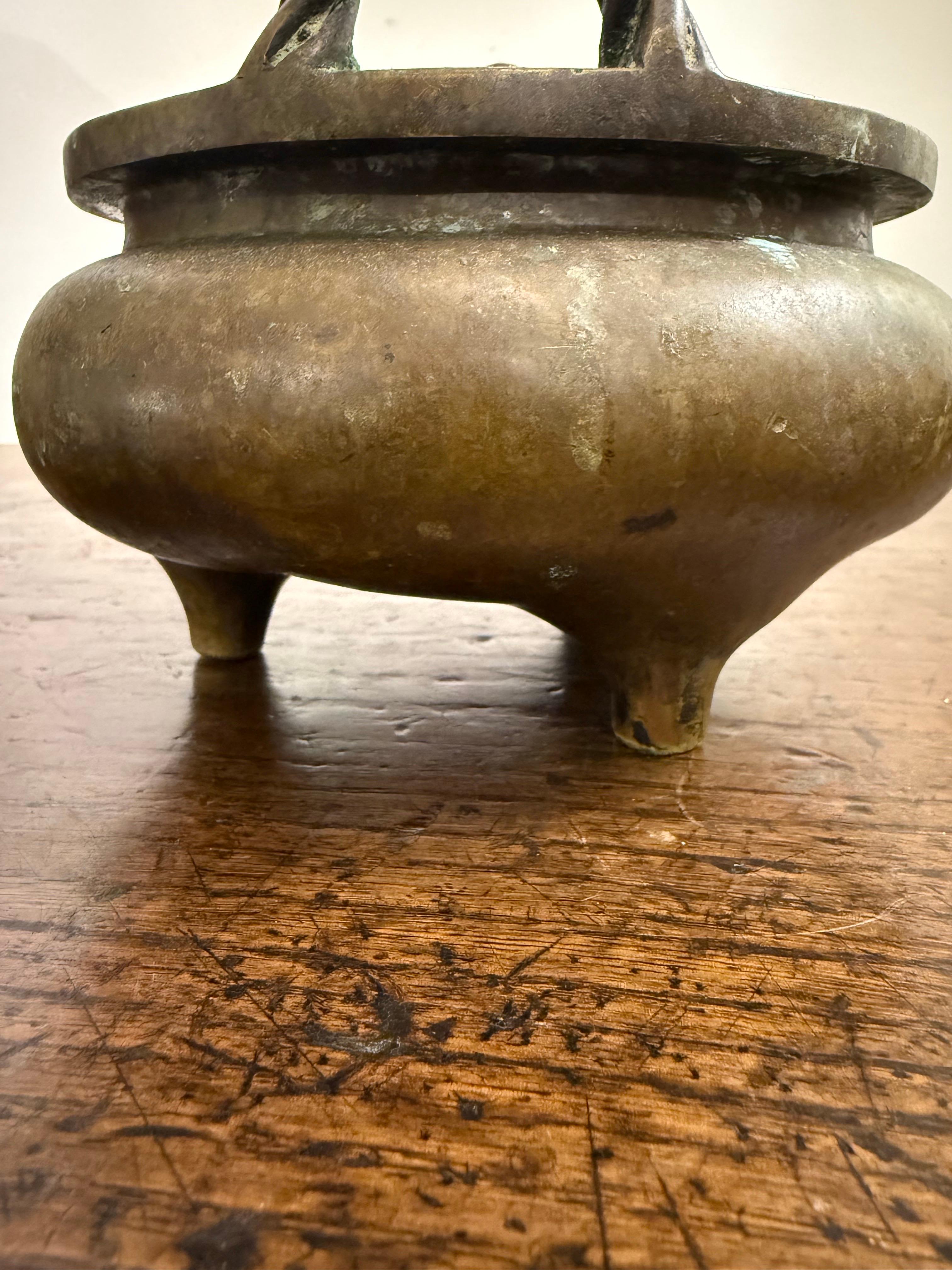 Incensiere tripode cinese in bronzo con marchio, XIX secolo in vendita 4