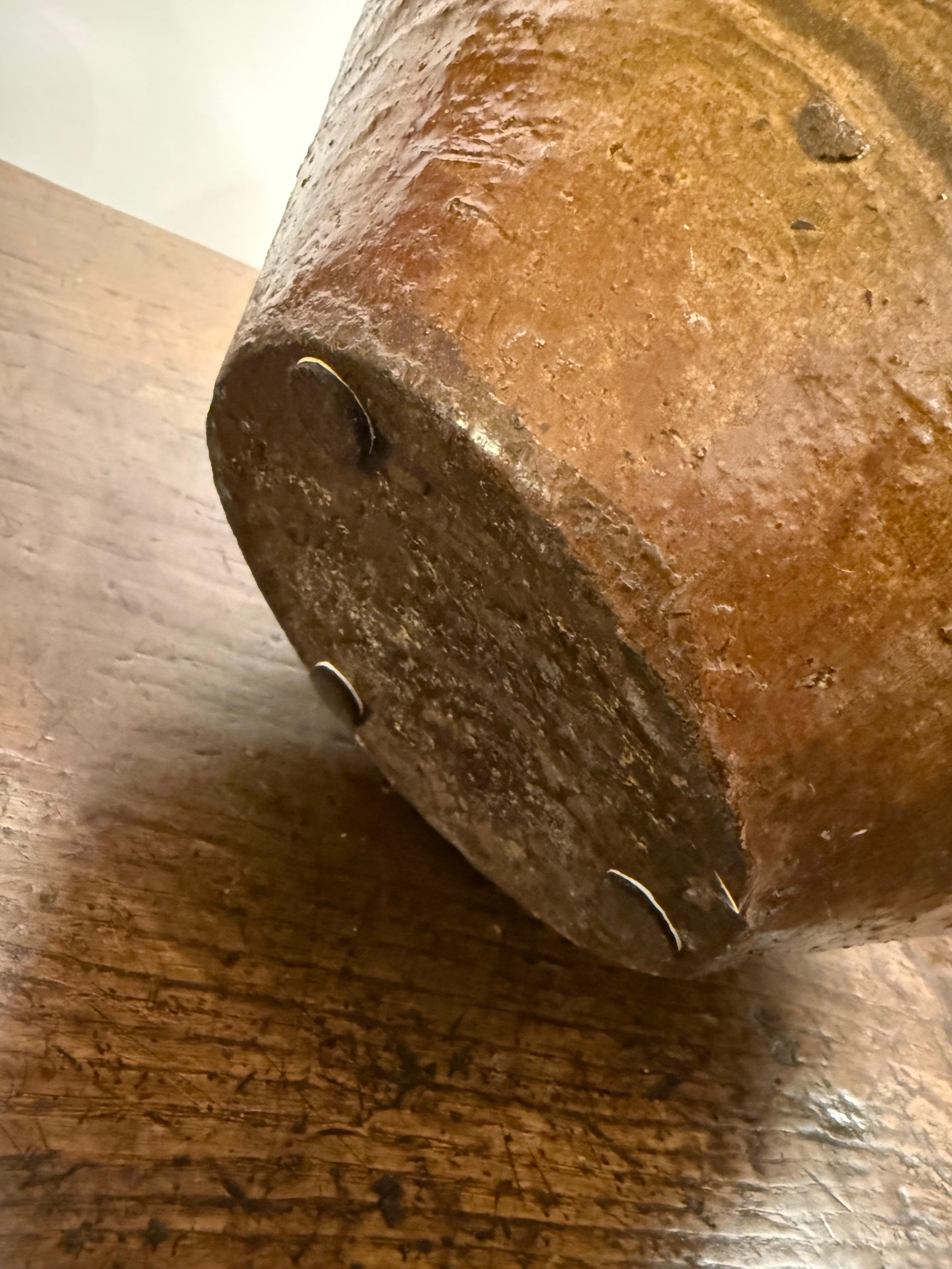 Jarre de stockage en Martaban à glaçure brune, dynastie Ming, XVIIe siècle en vente 5