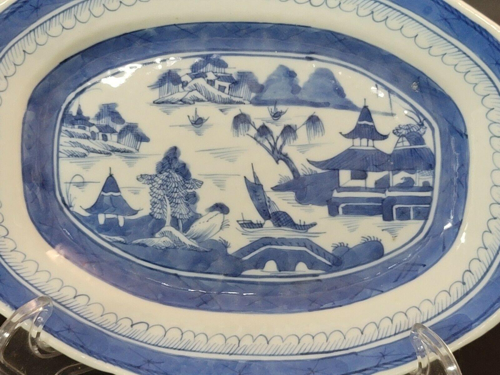 Chinesischer Kanton-Porzellanteller in Blau und Weiß, B-004 (Qing-Dynastie) im Angebot