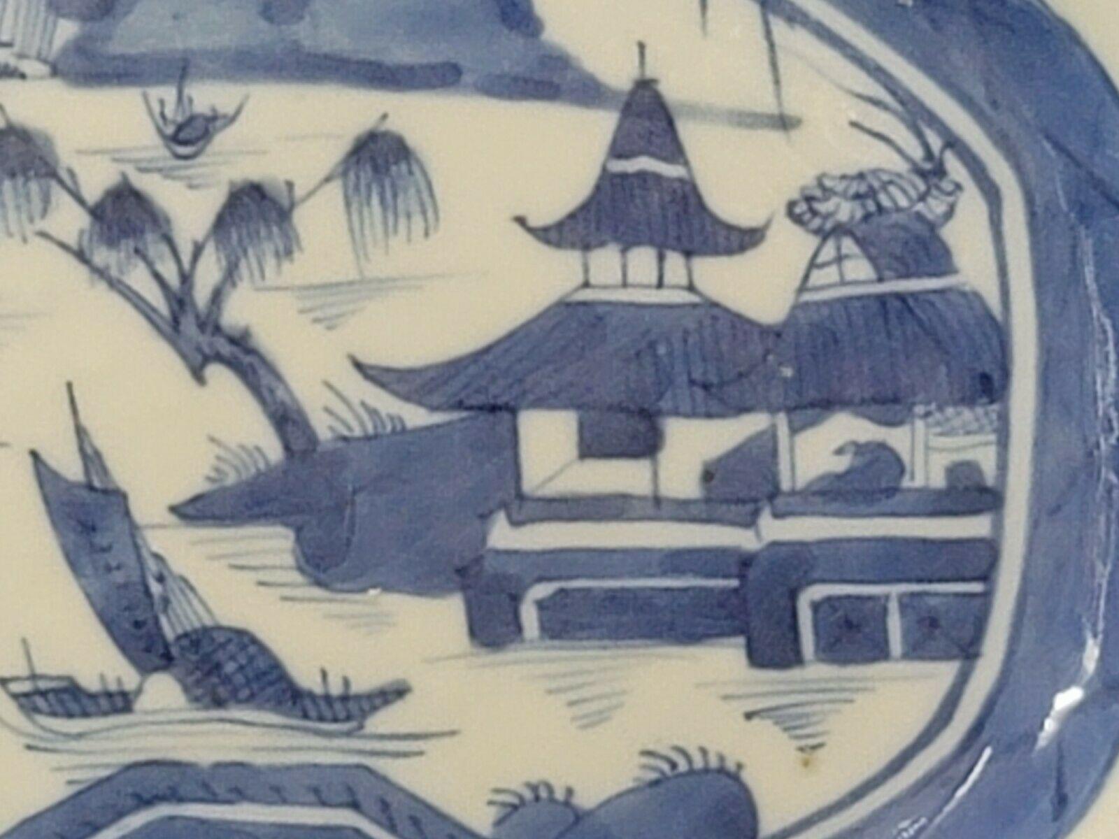 Hand-Crafted Chinese Canton Blue and White Porcelain Plater B-004 For Sale
