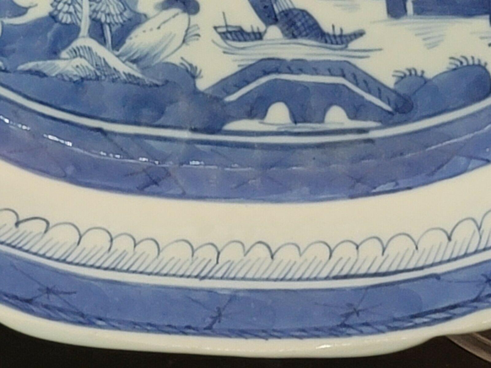 XIX secolo Piastra cinese di Canton in porcellana bianca e blu B-004 in vendita