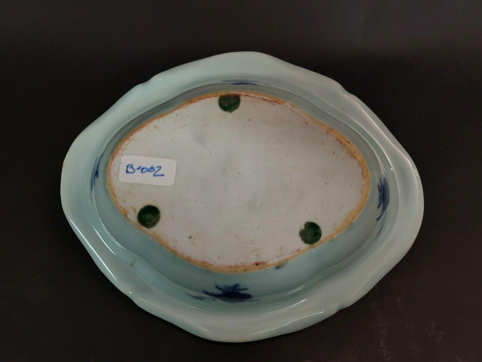XIXe siècle Assiette en porcelaine bleu et blanc de Canton de Chine en vente