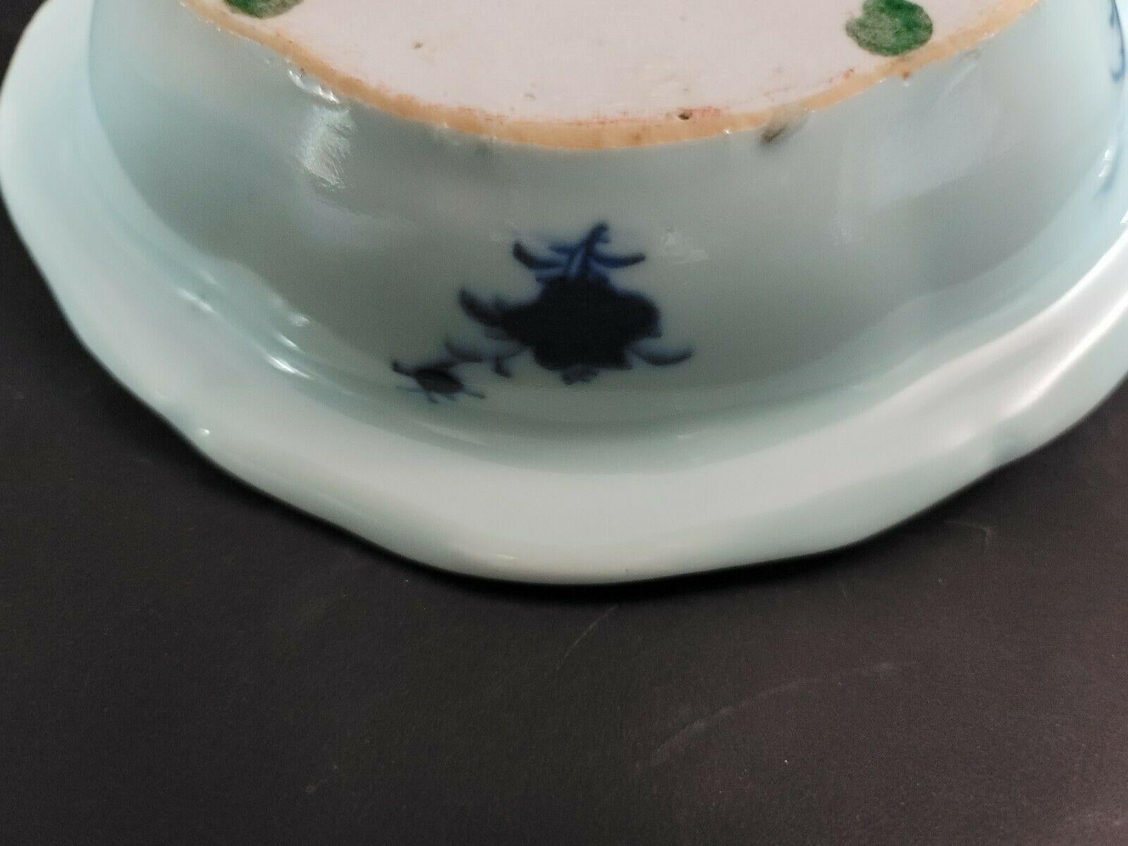 Porcelaine Assiette en porcelaine bleu et blanc de Canton de Chine en vente