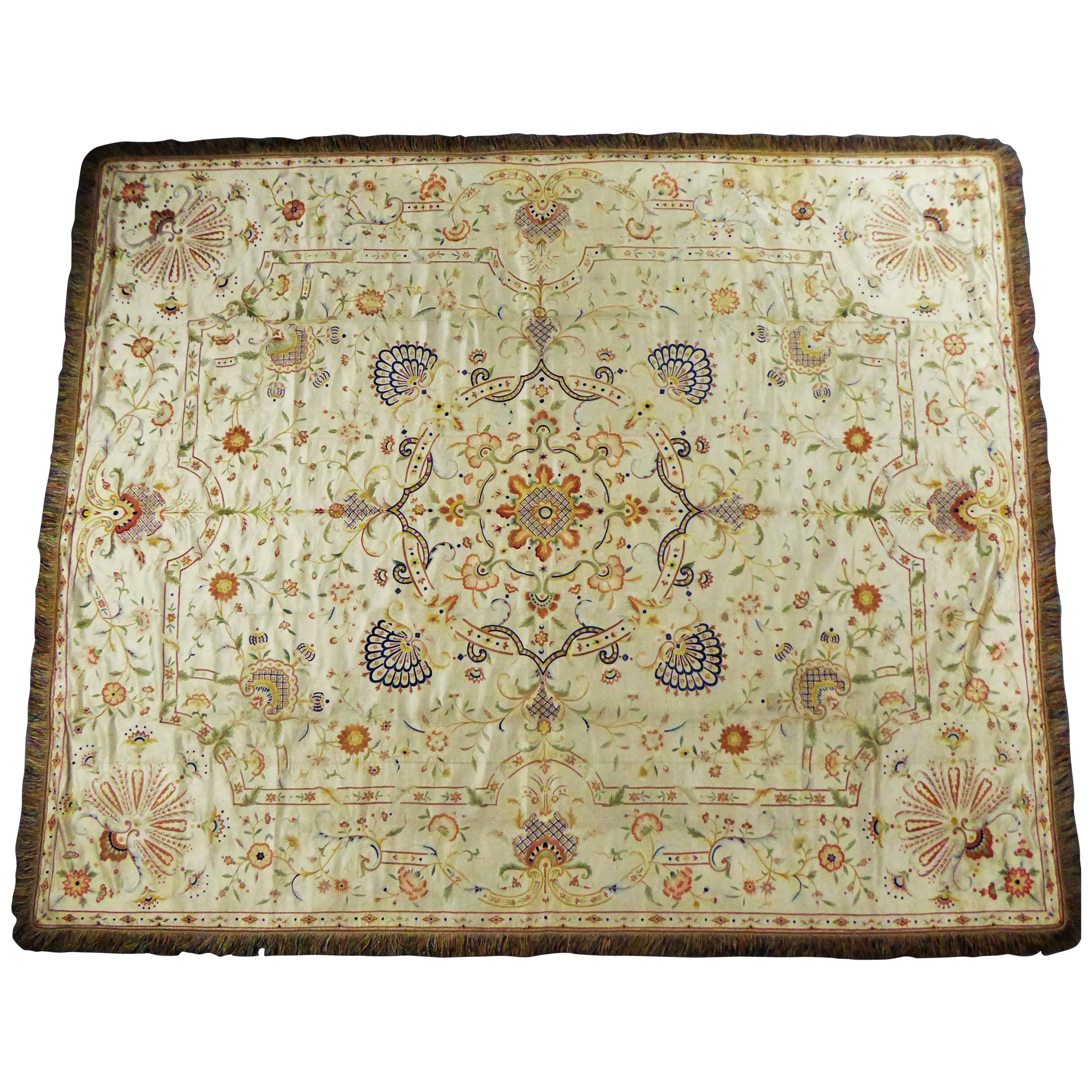Eine chinesische / Kanton Satin bestickte Bettdecke für den Export nach Europa CIRCA 1780 im Angebot