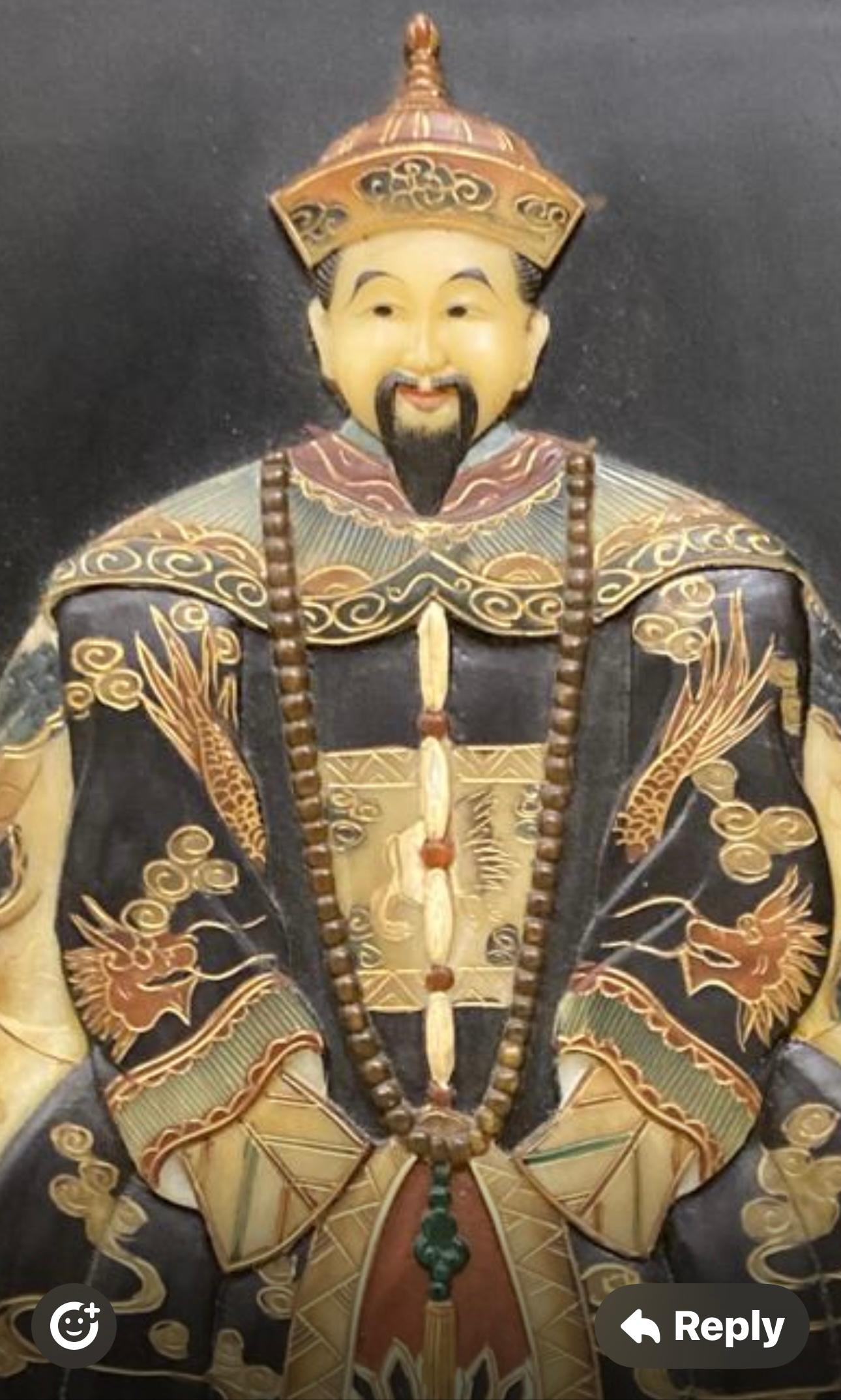 Portrait d'un empereur et d'empereurs en pierre dure sculptée chinoise en vente 3